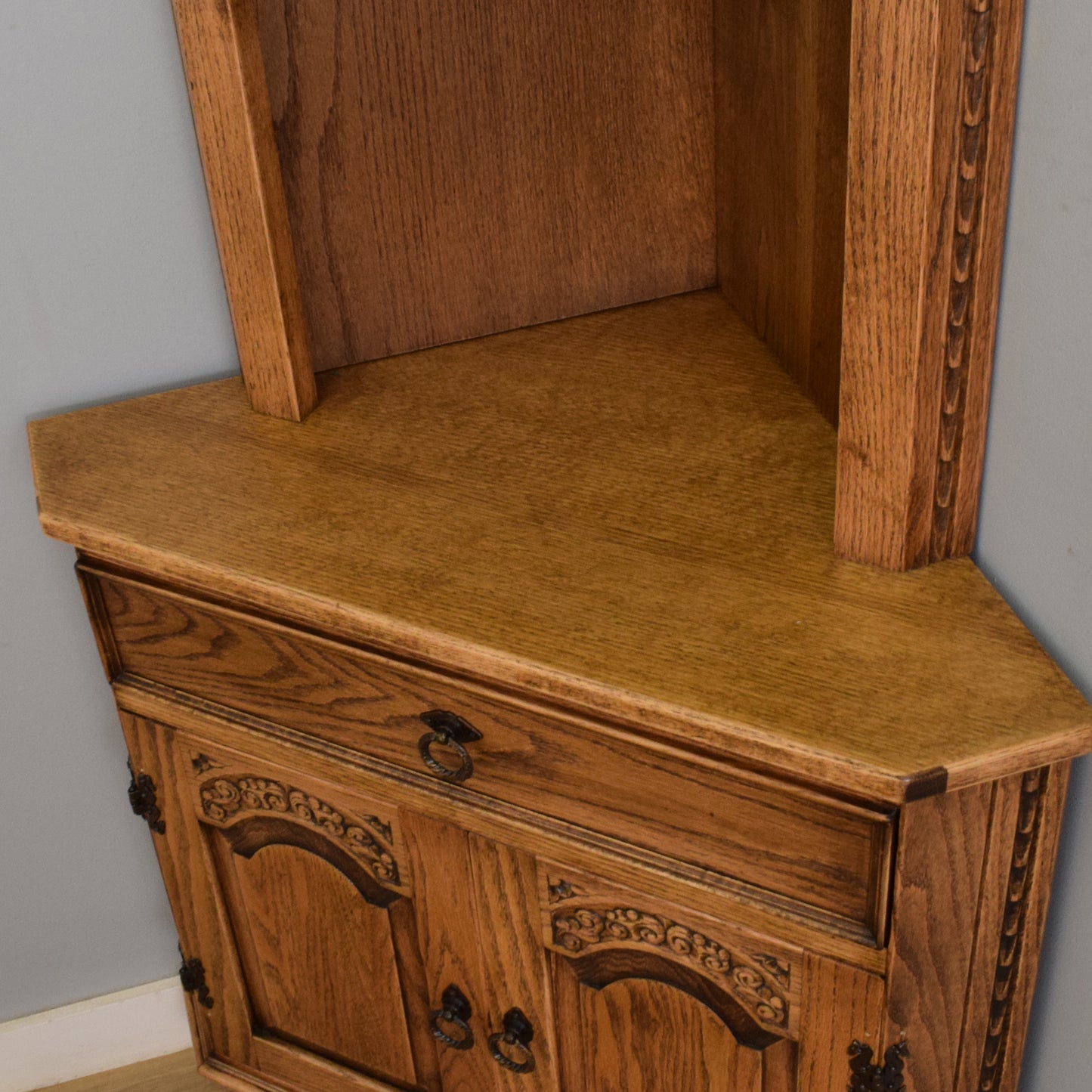 Jaycee Corner Unit
