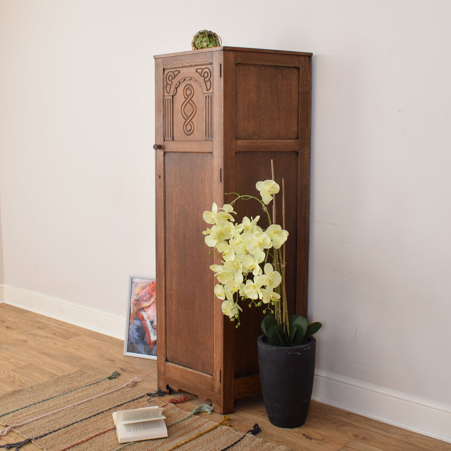 Oak Hallrobe