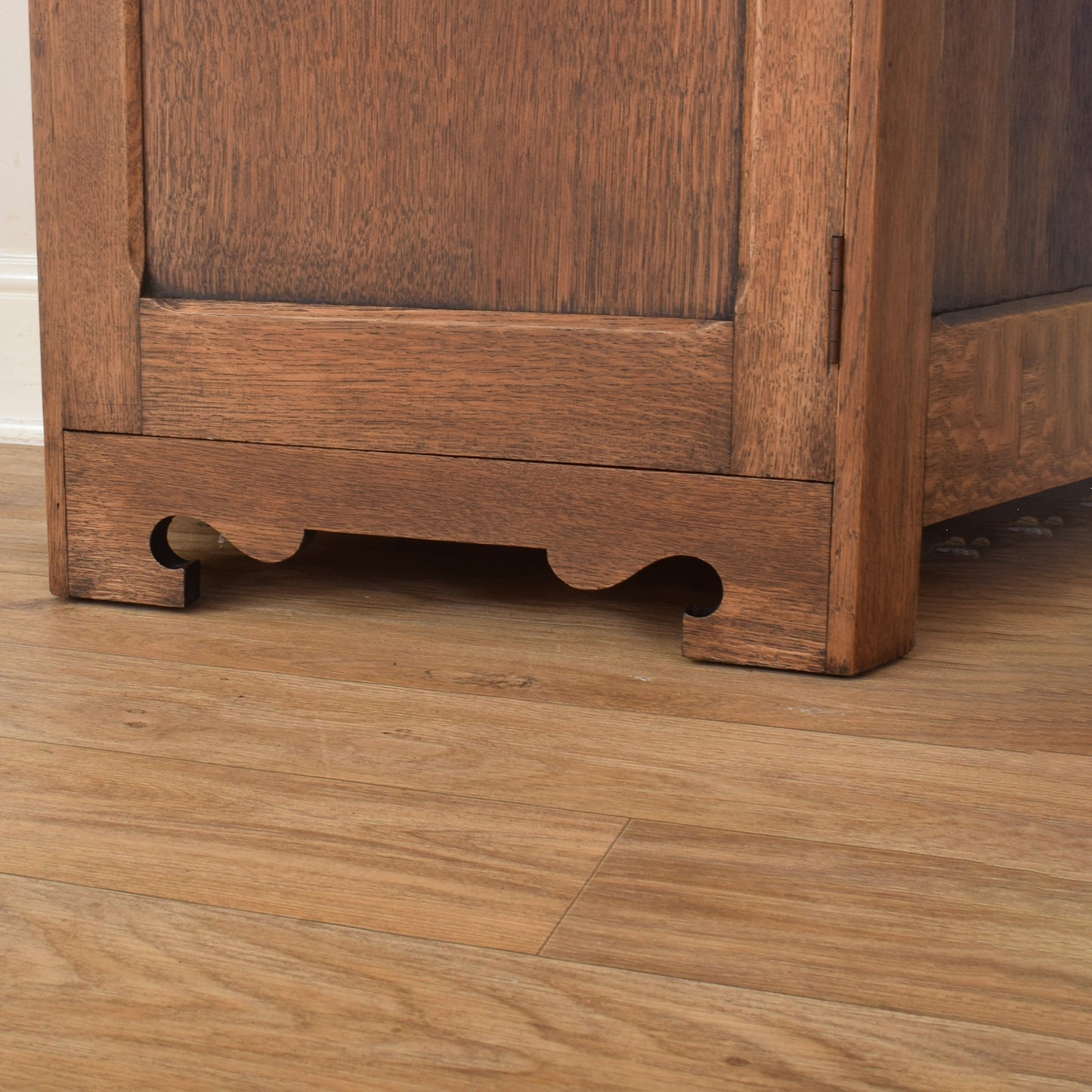 Oak Hallrobe