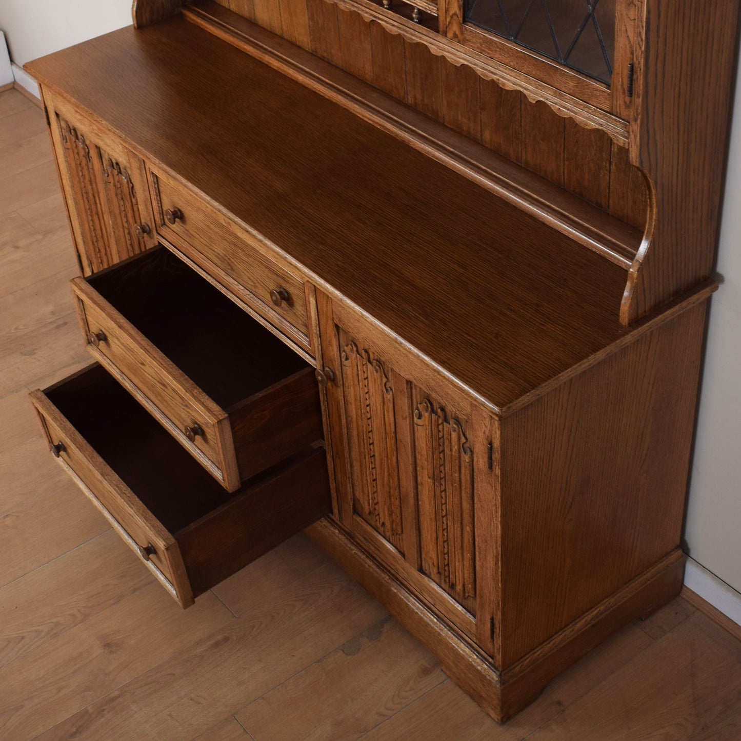 Large Oak Windowed Dresser