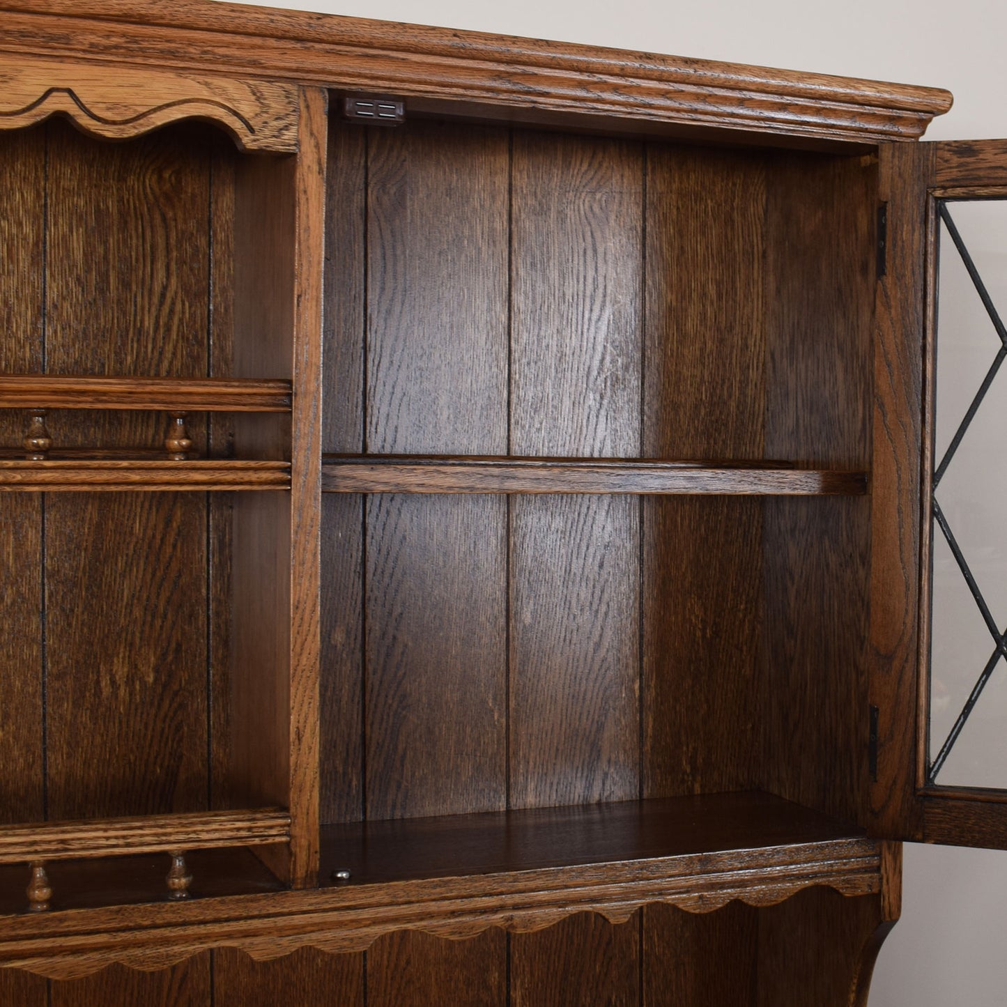 Large Oak Windowed Dresser