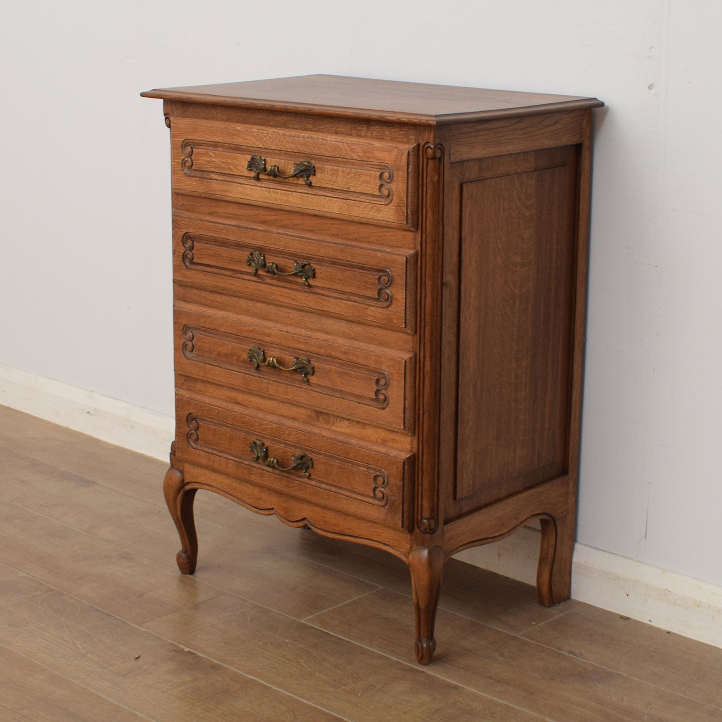 French Chest of Drawers