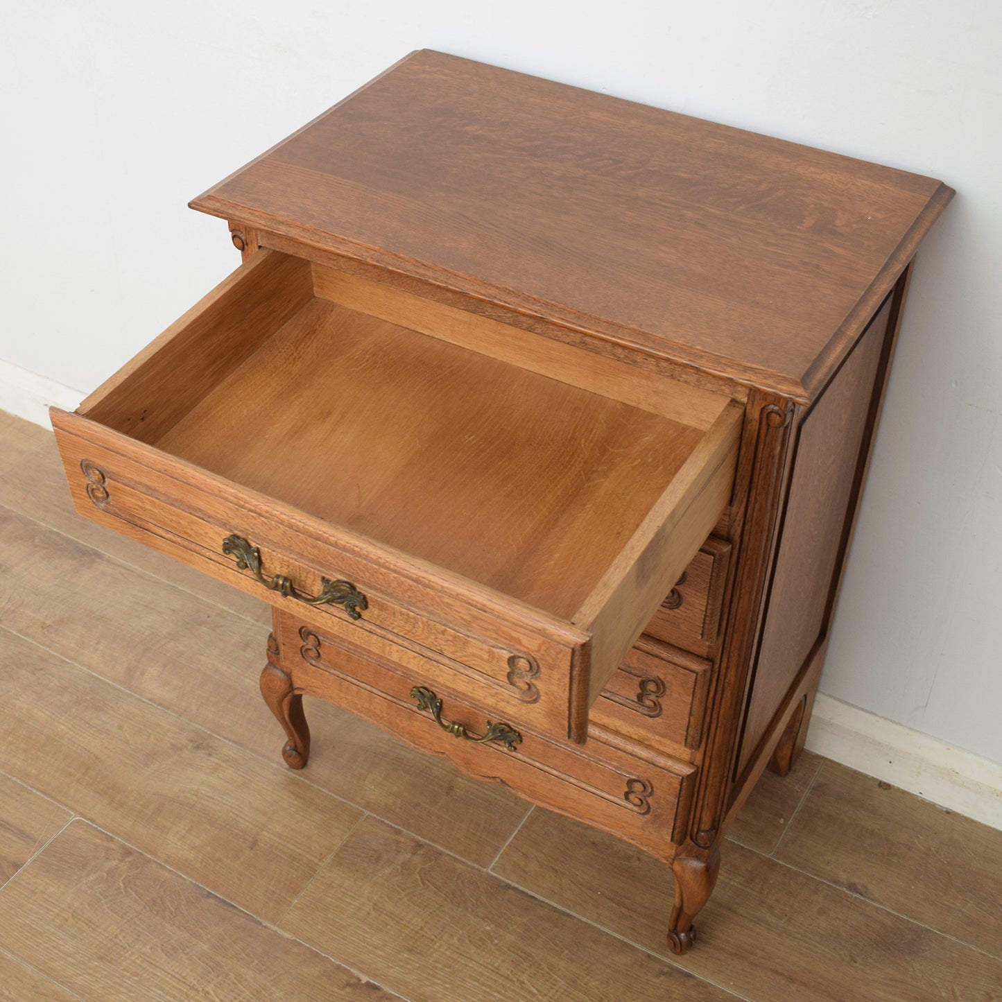 French Chest of Drawers