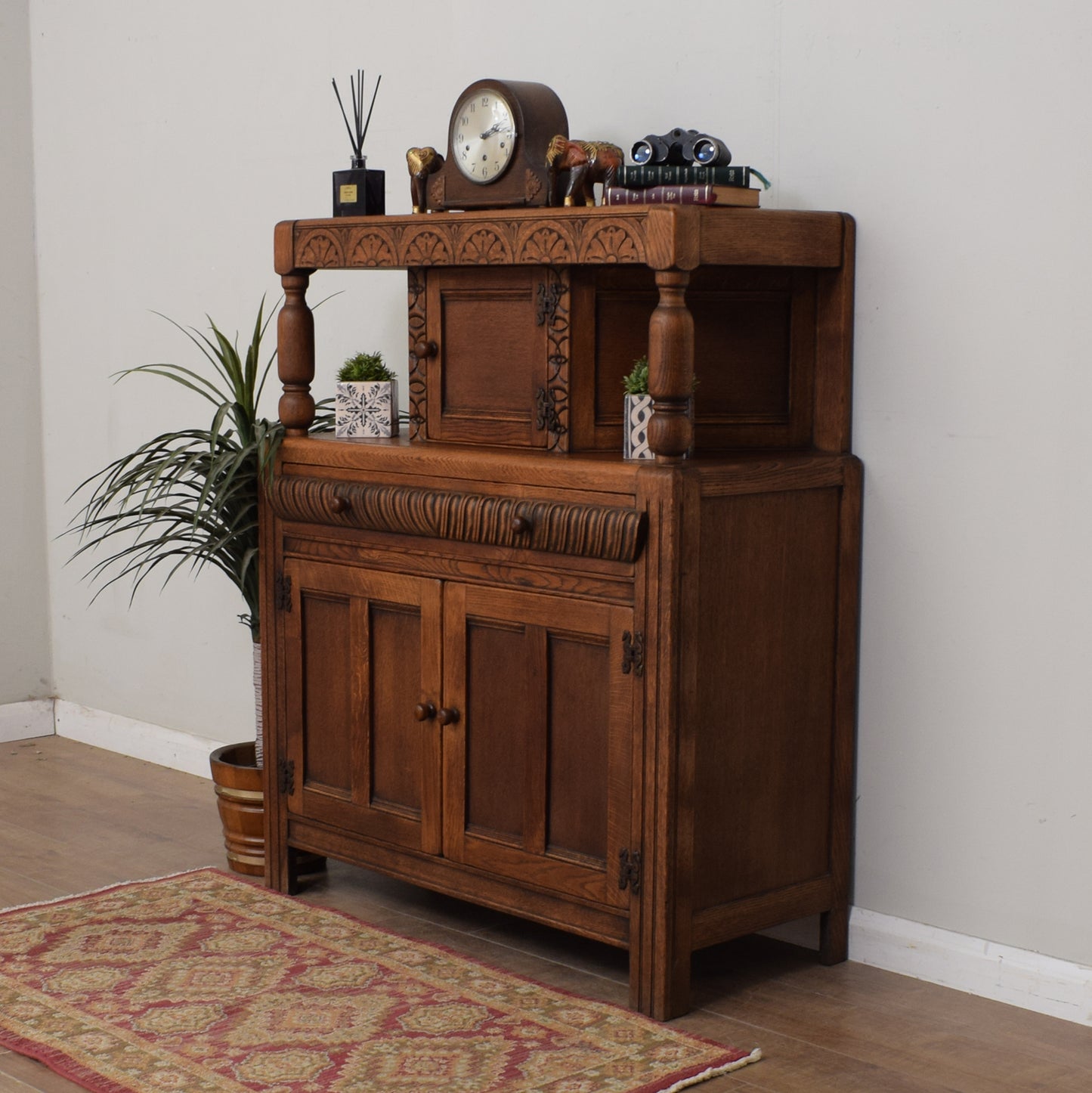 Oak Court Cabinet