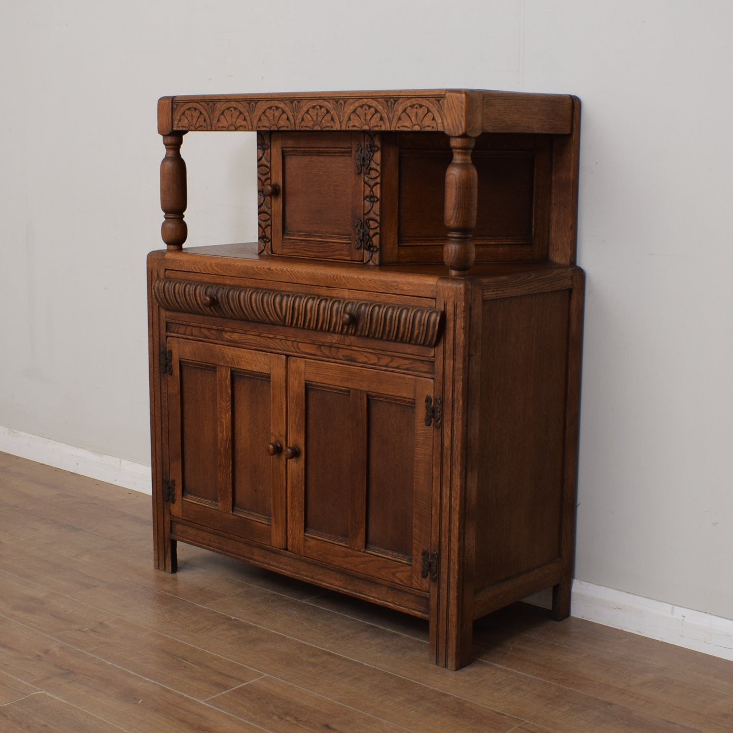 Oak Court Cabinet
