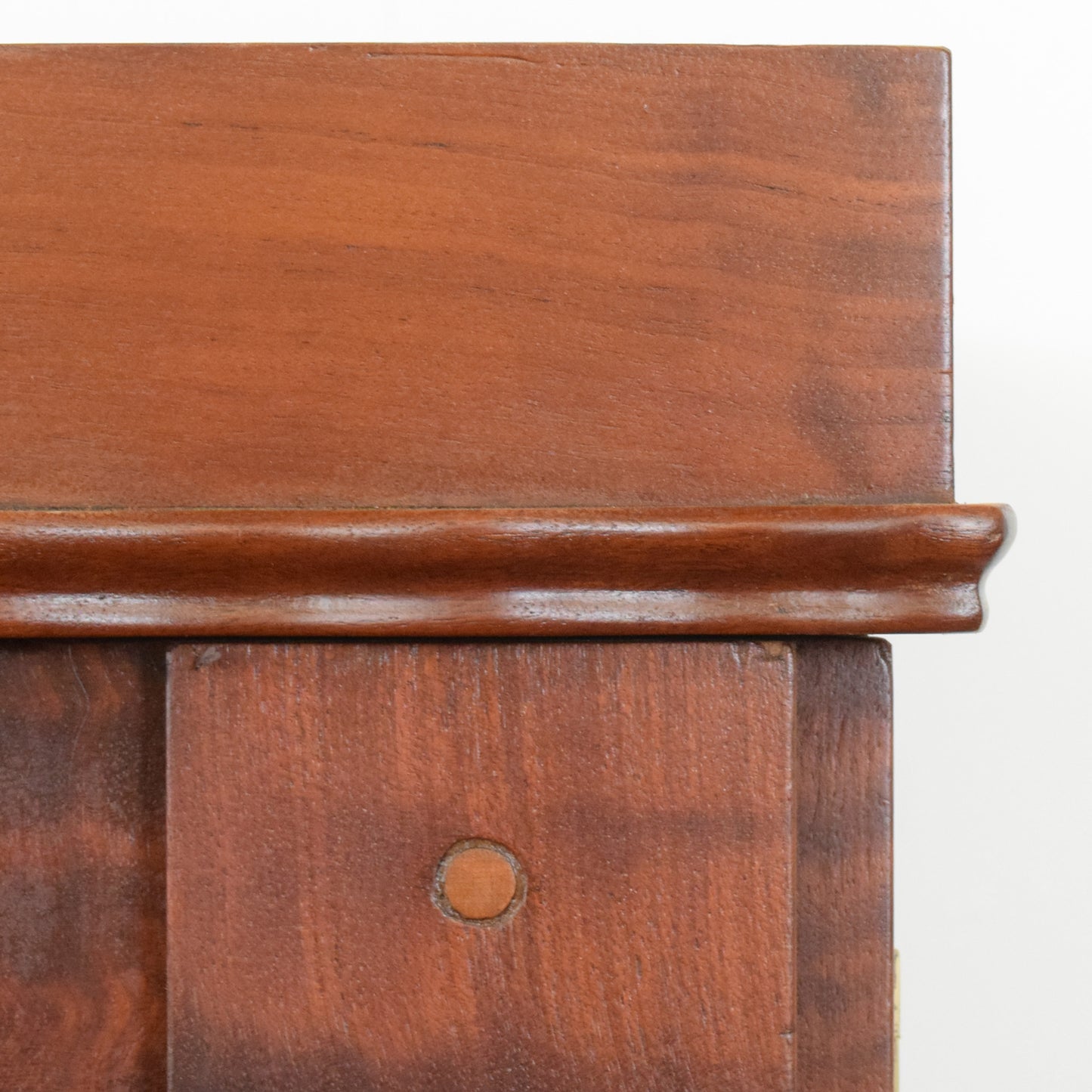 Large Mahogany Compactum