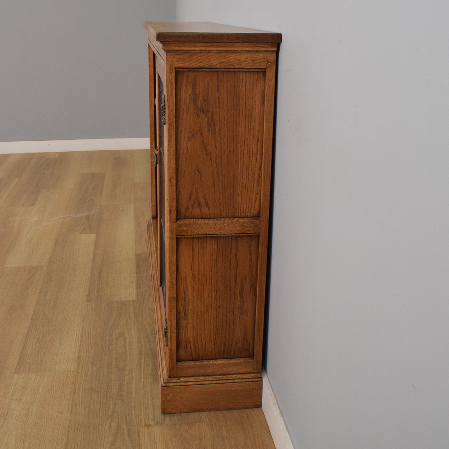 'Old Charm' Glazed Bookcase