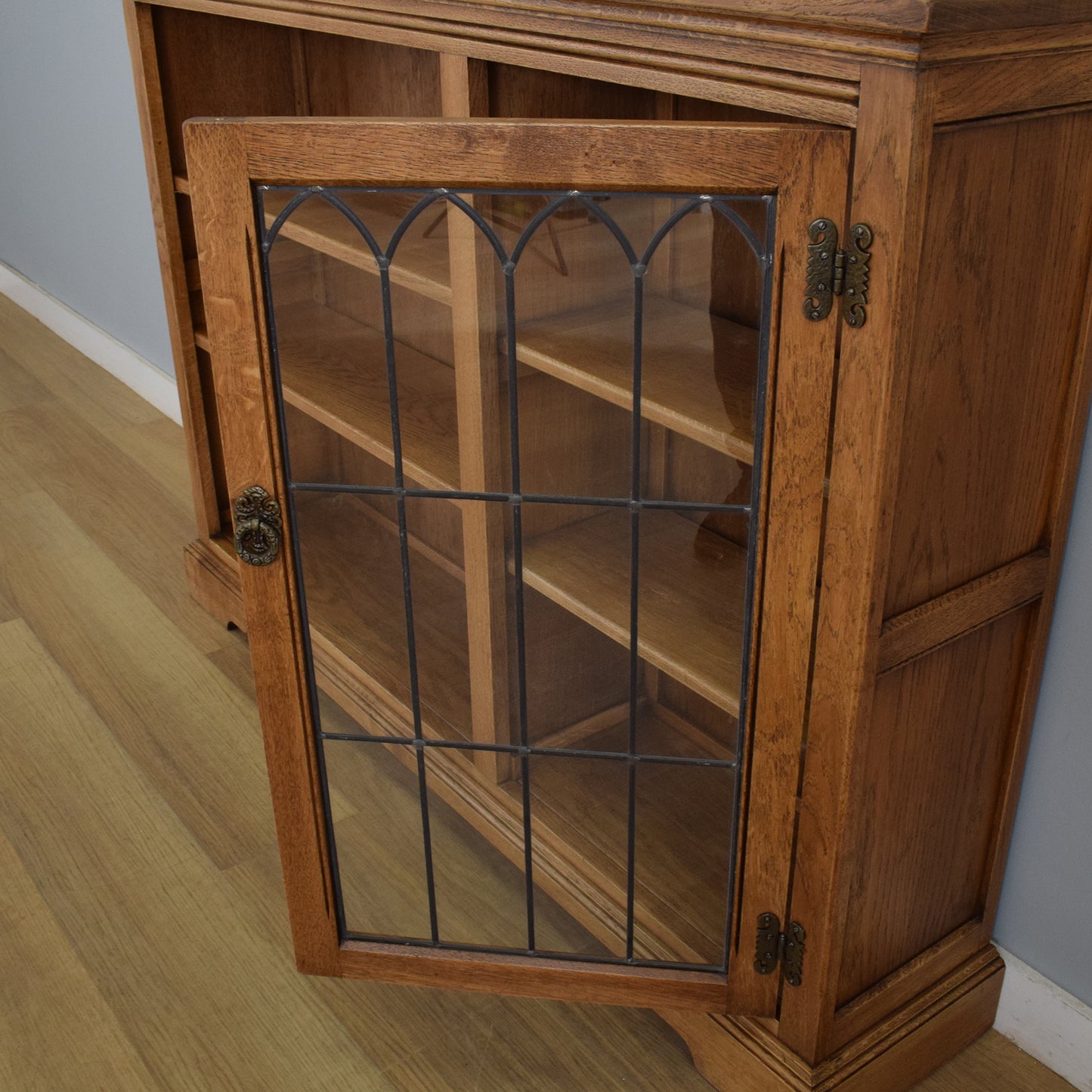 'Old Charm' Glazed Bookcase