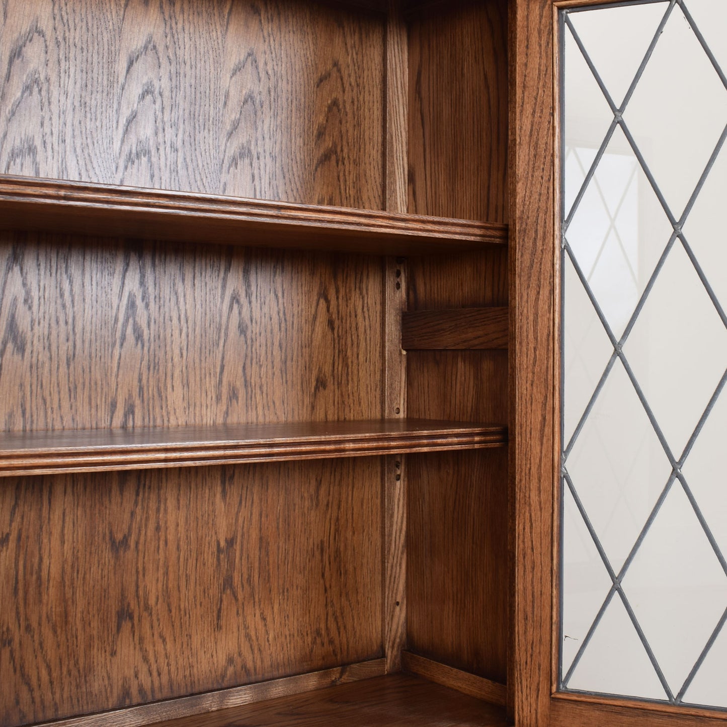 Old Charm Glazed Cabinet