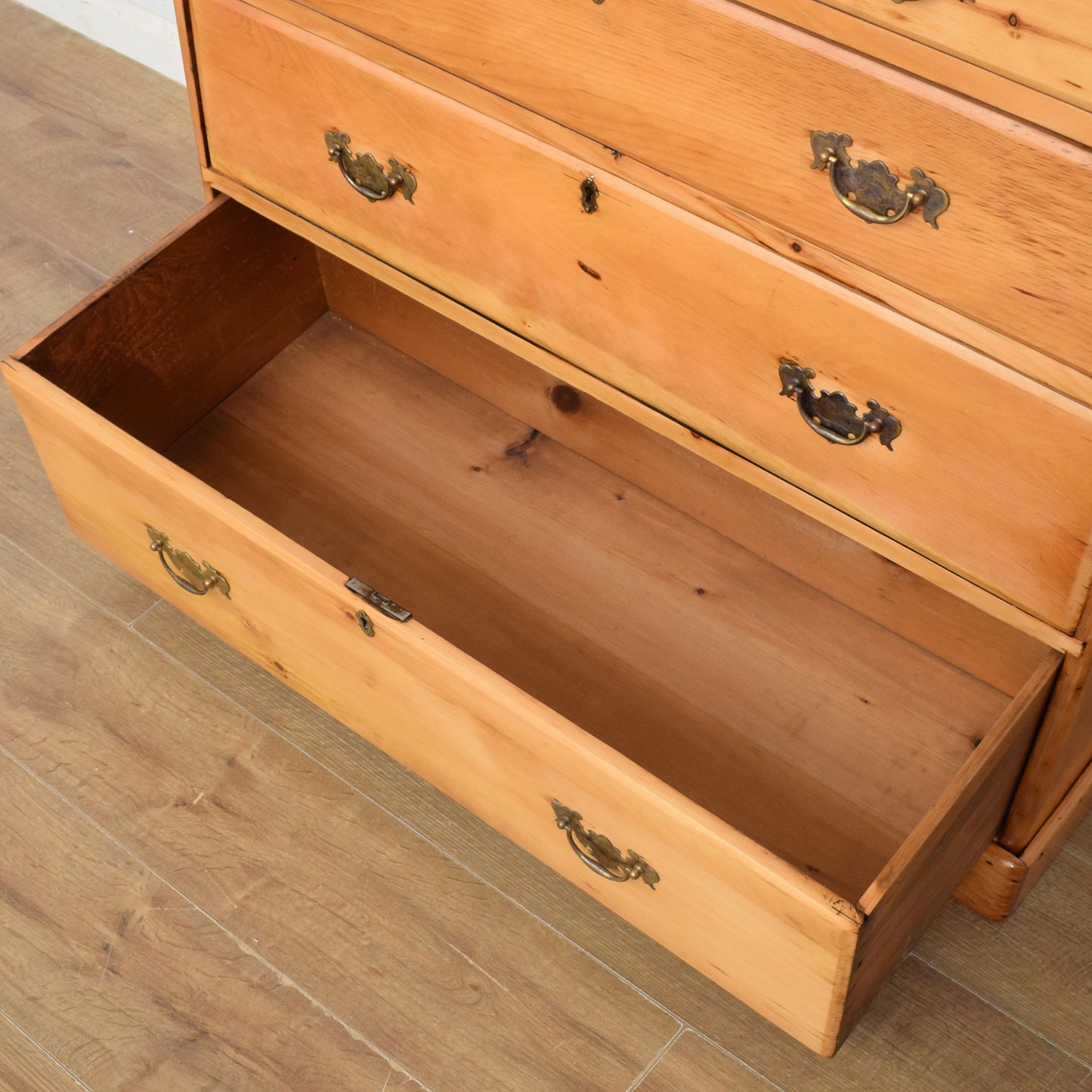 Victorian Pine Chest of Drawers