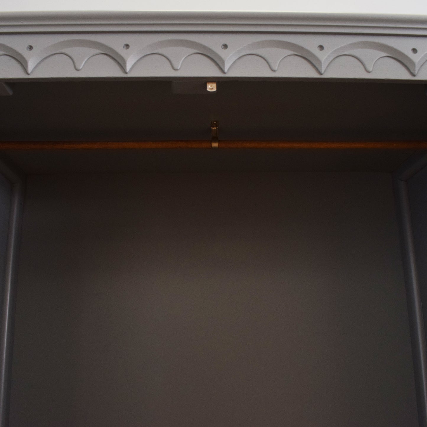 Painted Linenfold Wardrobe