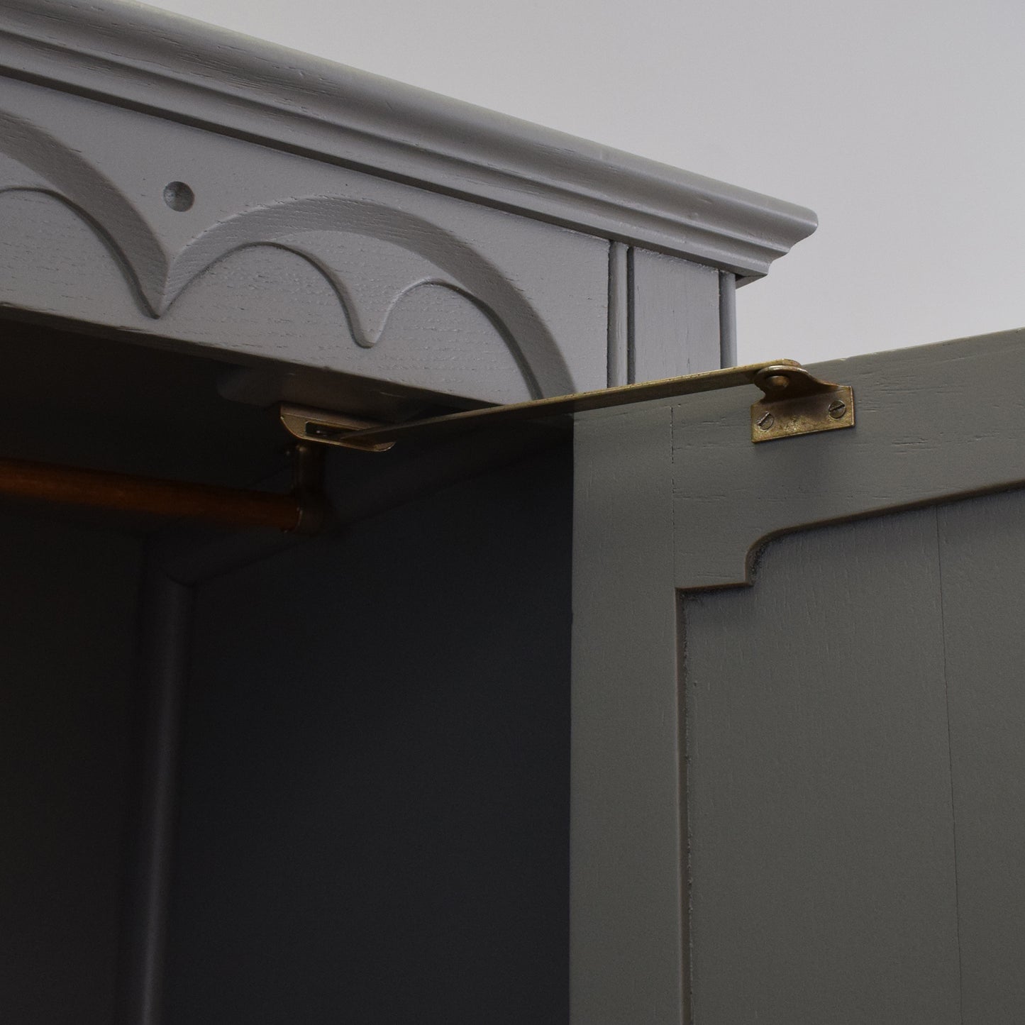 Painted Linenfold Wardrobe