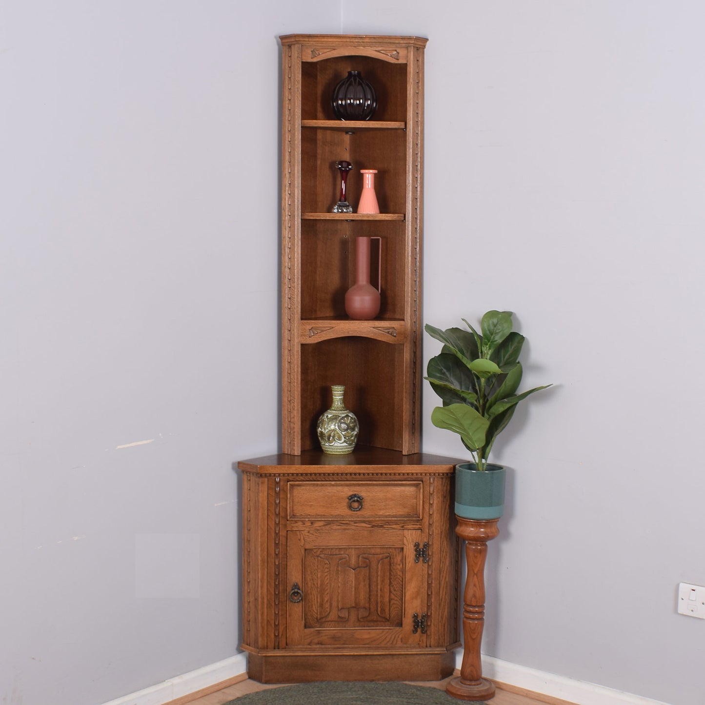 Jaycee Corner Unit
