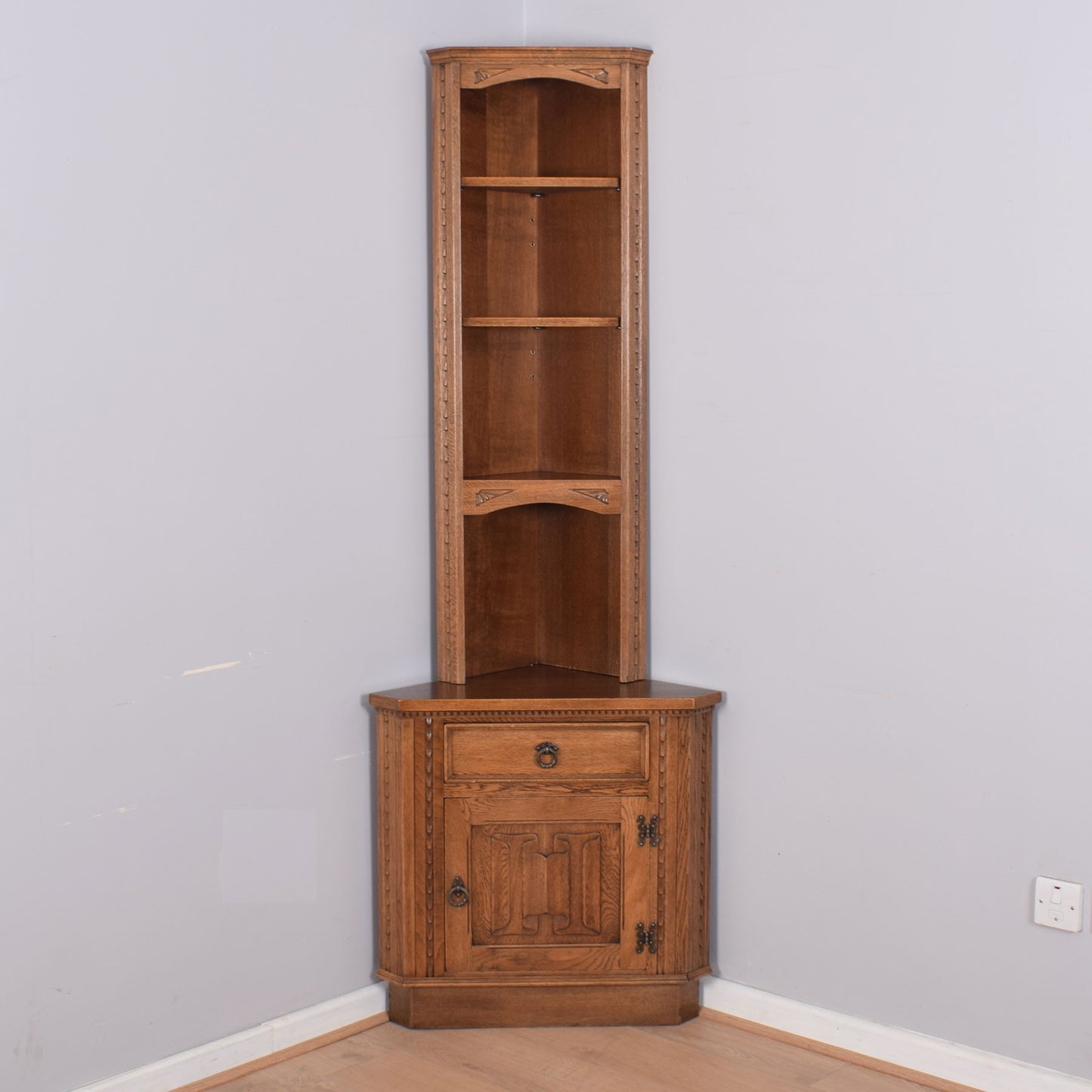 Jaycee Corner Unit
