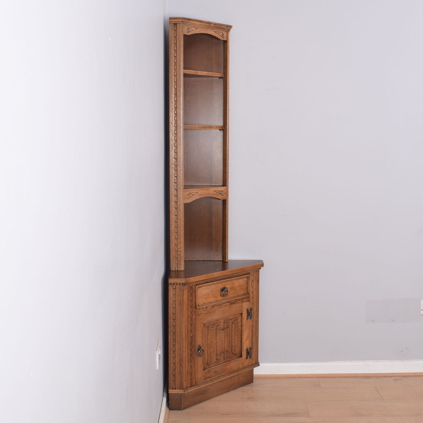 Jaycee Corner Unit