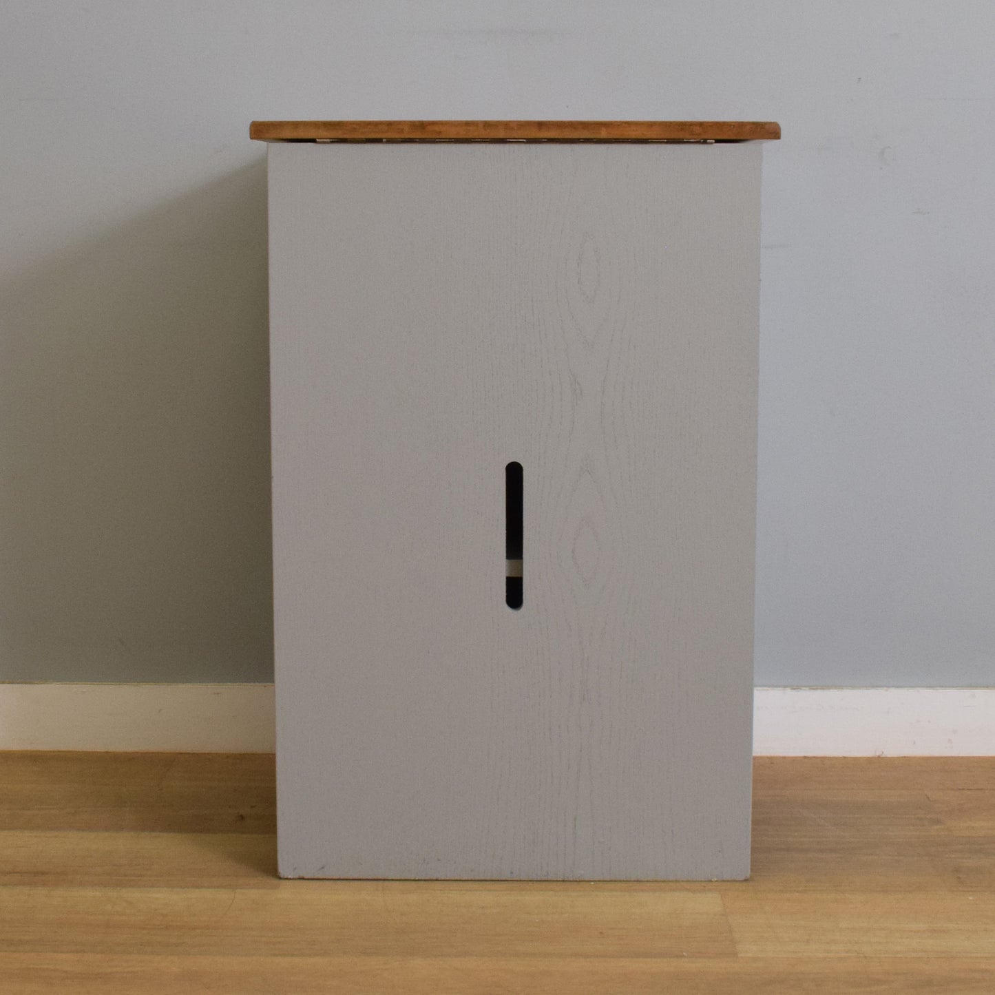 Painted Hi-Fi Cabinet