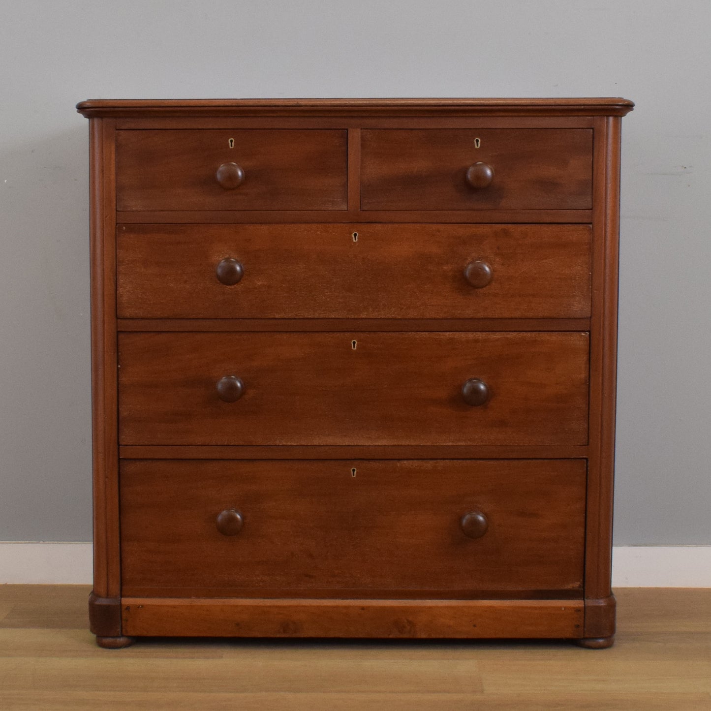 Vintage Mahogany Chest of Drawers