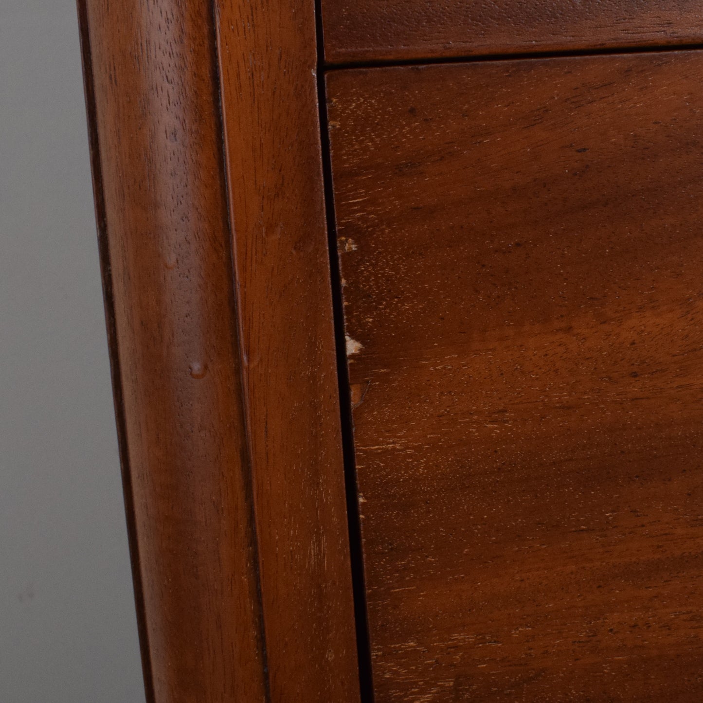 Vintage Mahogany Chest of Drawers