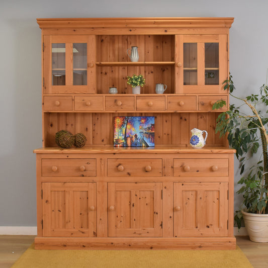 Large Pine Dresser