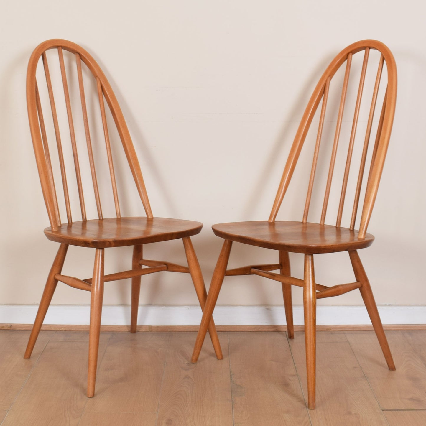 Ercol Dropleaf Dining Table with Four Chairs