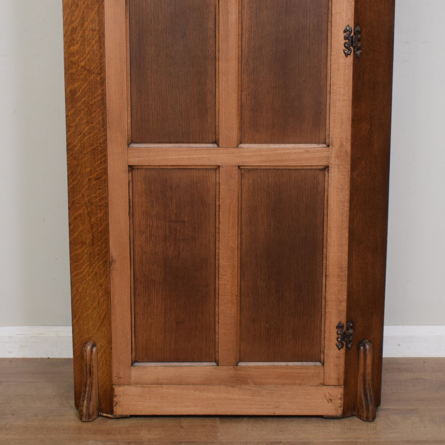 Restored Hallrobe