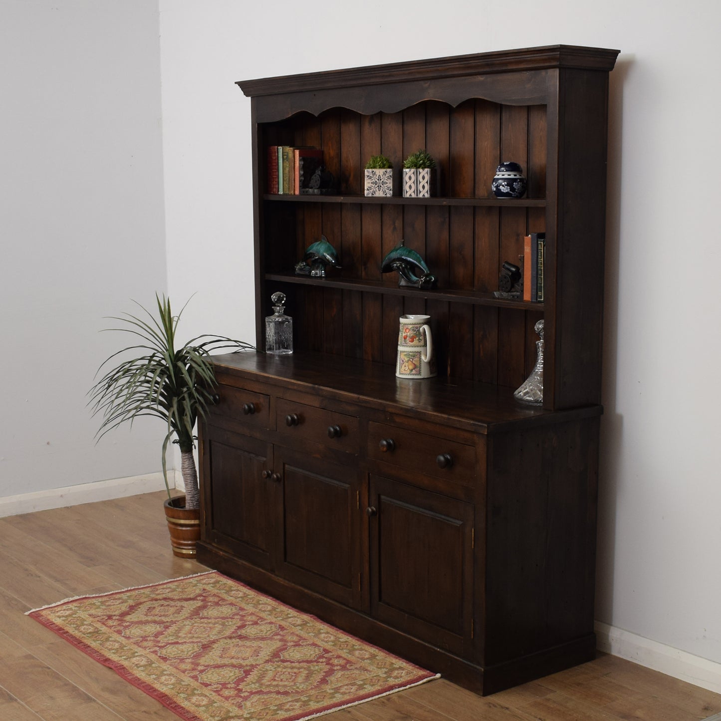 Large Pine Dresser
