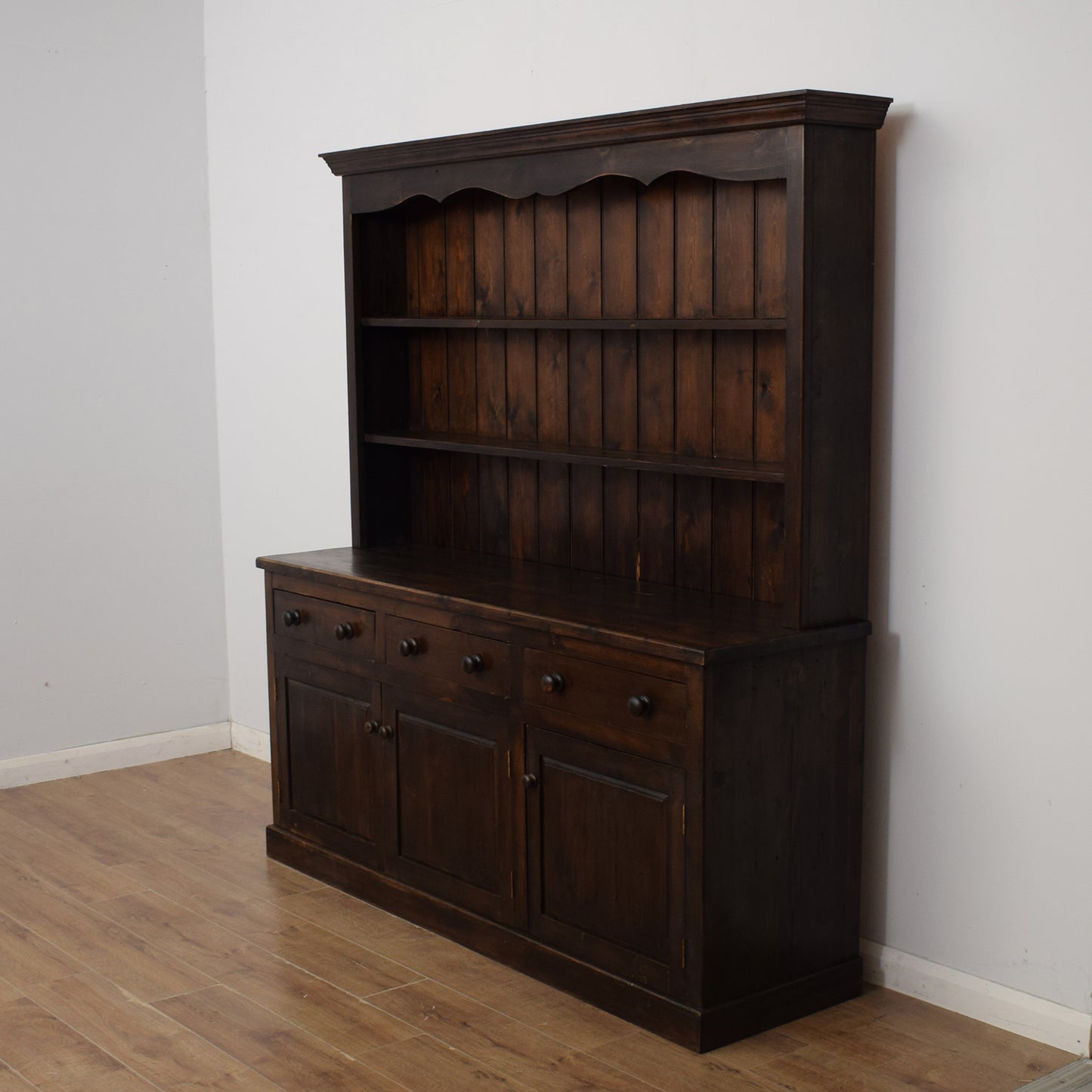 Large Pine Dresser