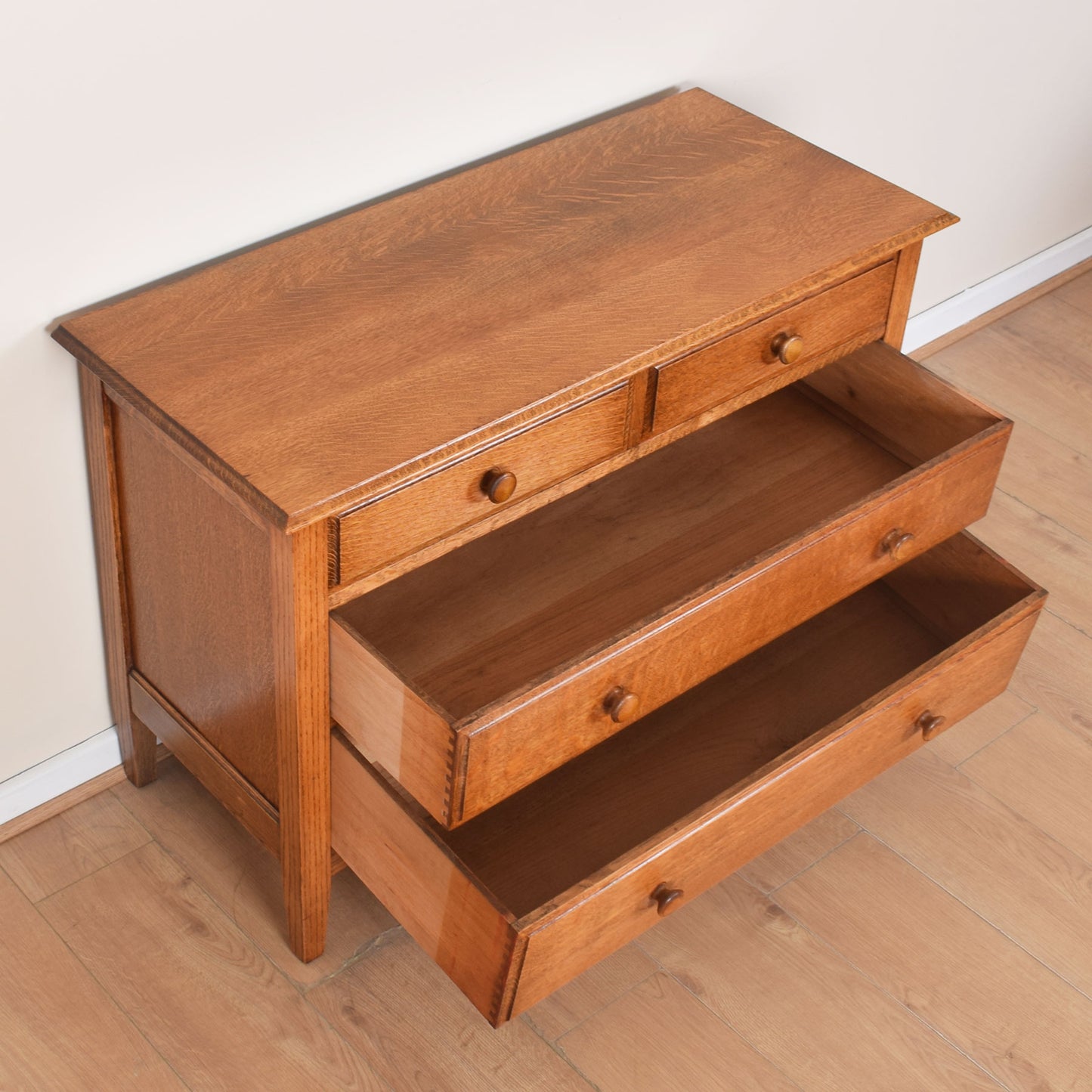 Oak Chest of Drawers
