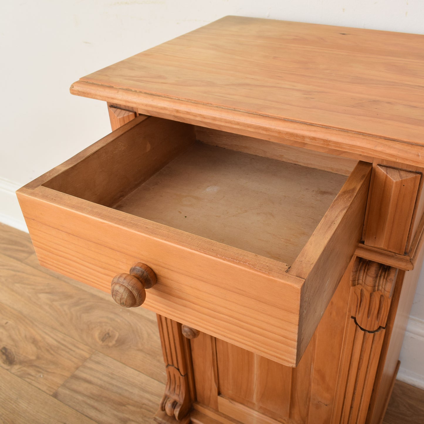 Pine Bedside