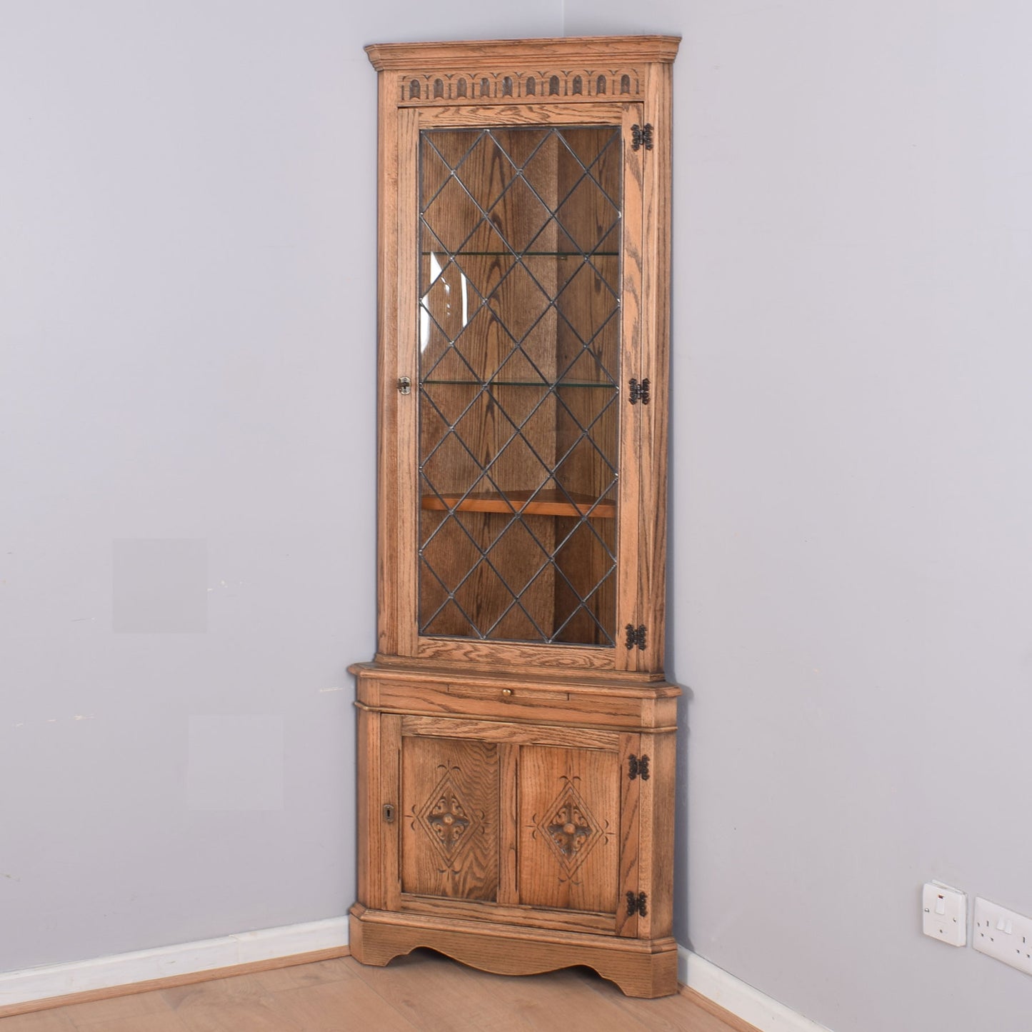 Jaycee Corner Unit