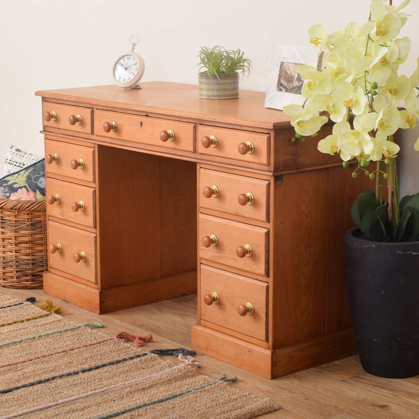 Pine Pedestal Desk
