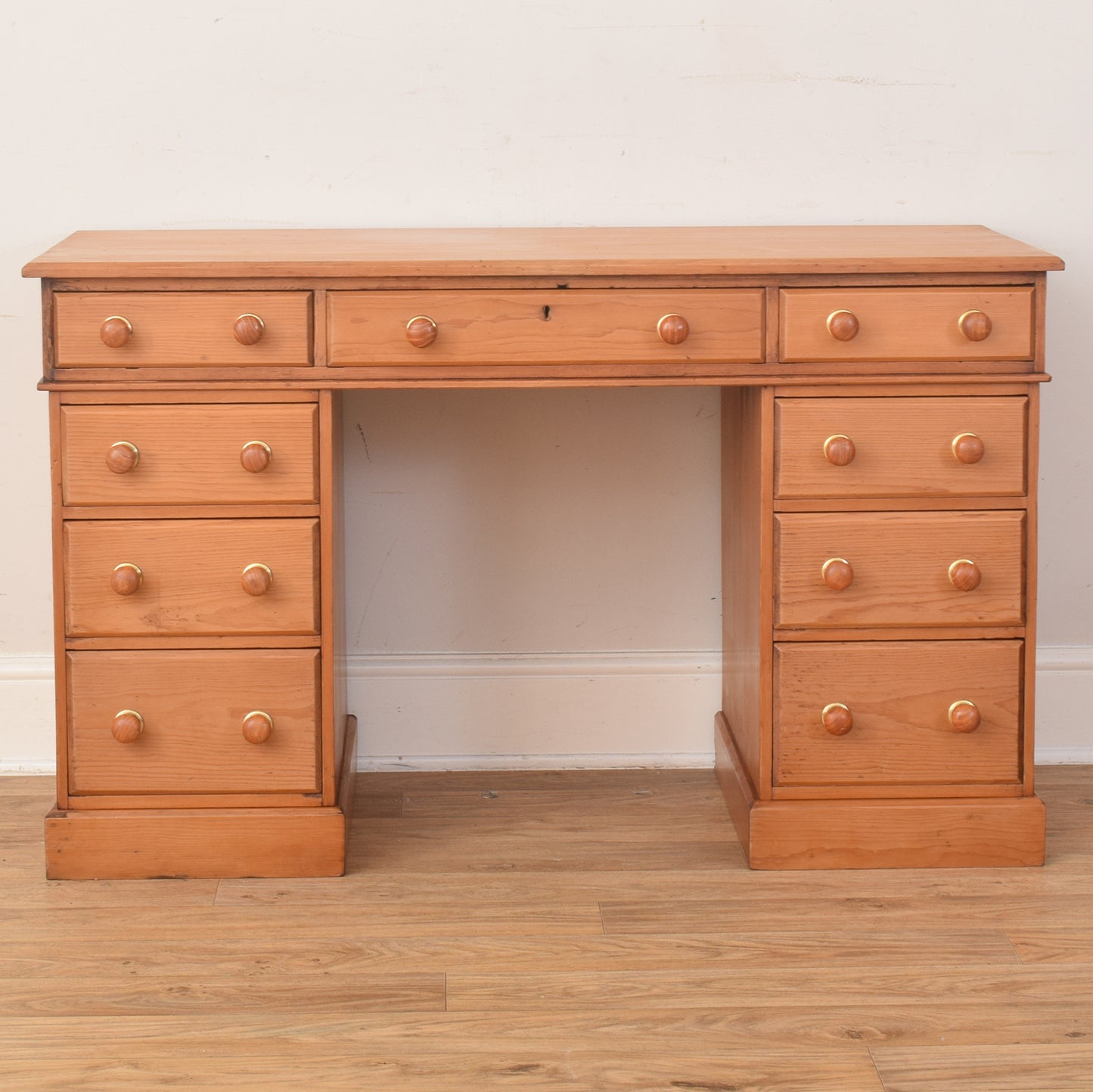 Pine Pedestal Desk