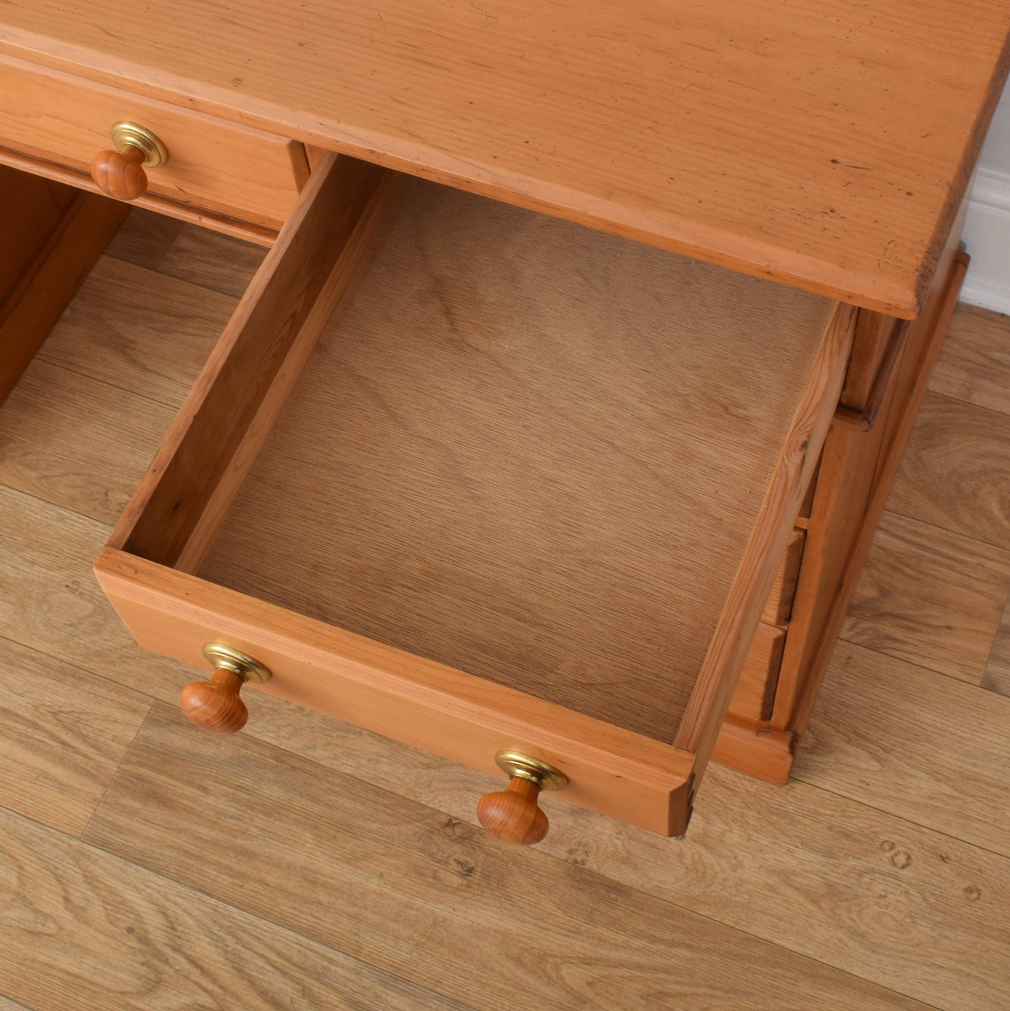 Pine Pedestal Desk