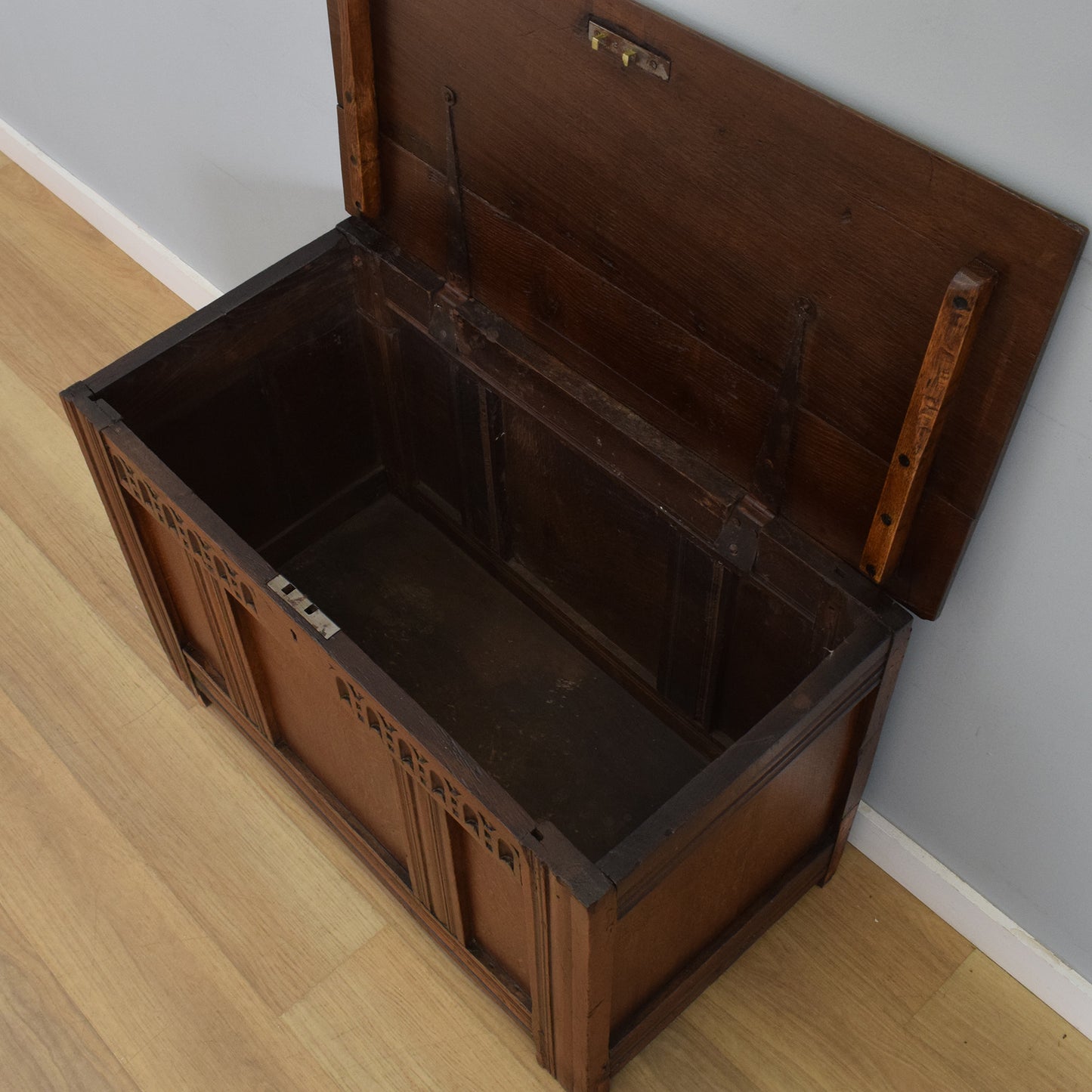 Rustic Antique Oak Blanket Box