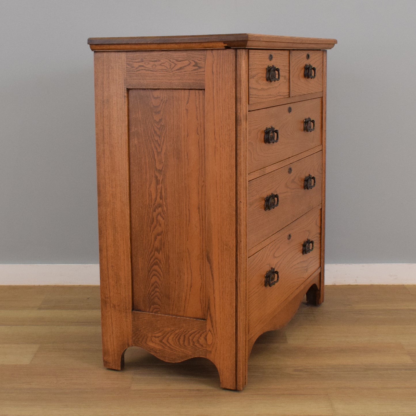 Large Oak Chest of Drawers