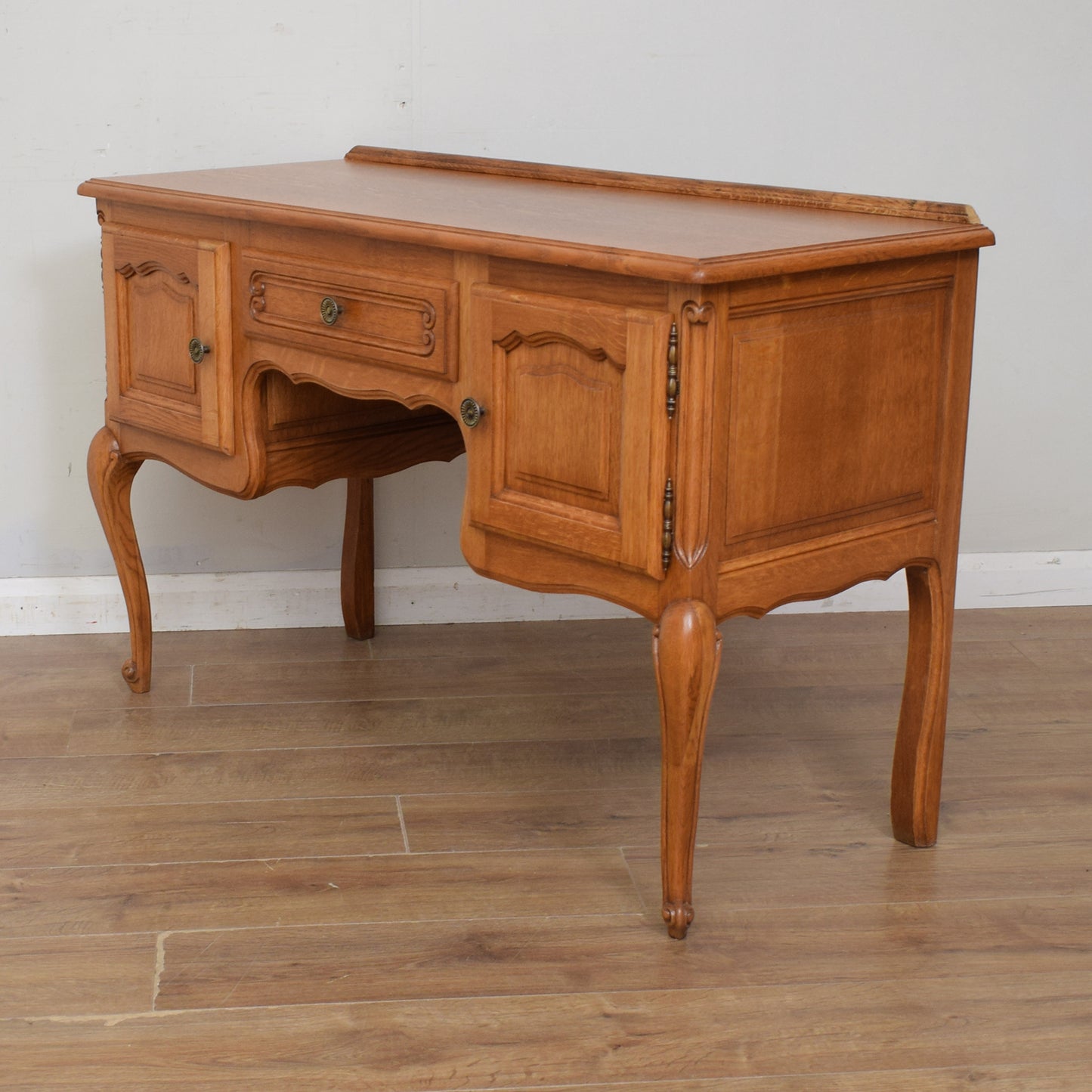 French Dressing Table