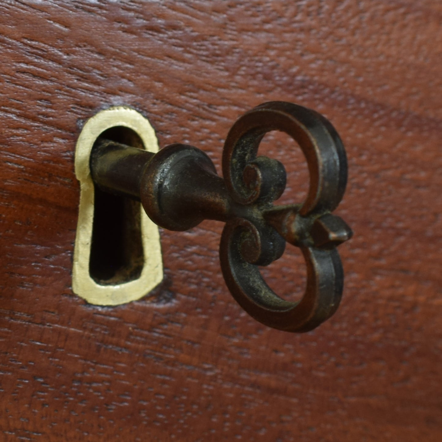 Mahogany Scotch Chest Of Drawers