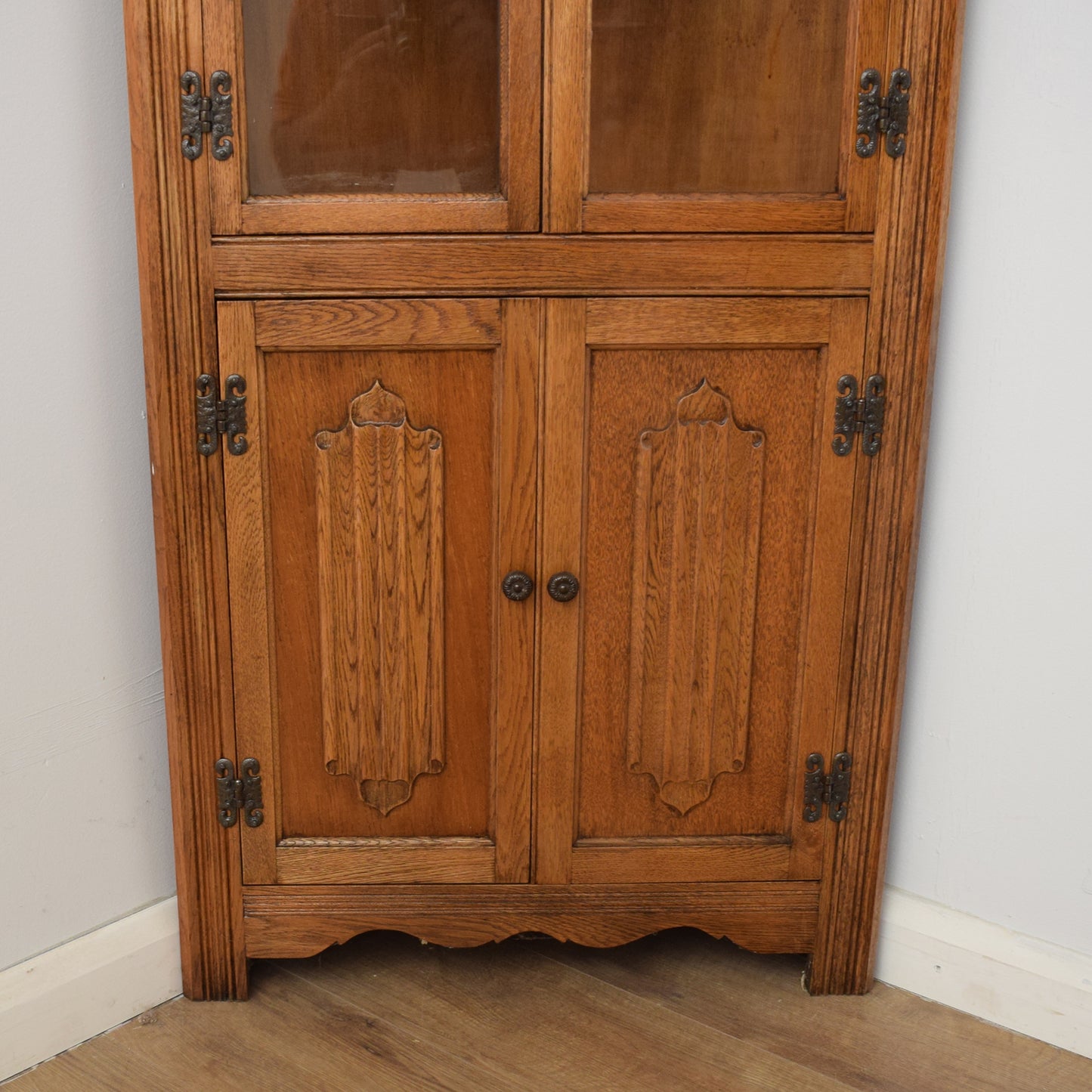 Old Charm Corner Unit