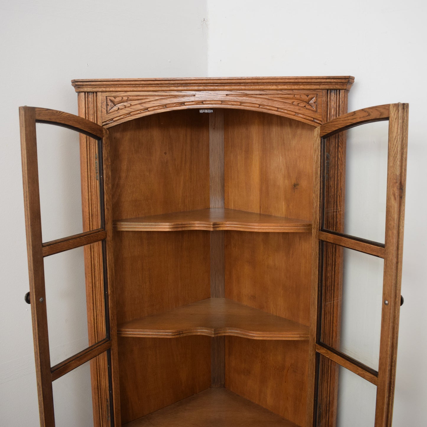 Old Charm Corner Unit