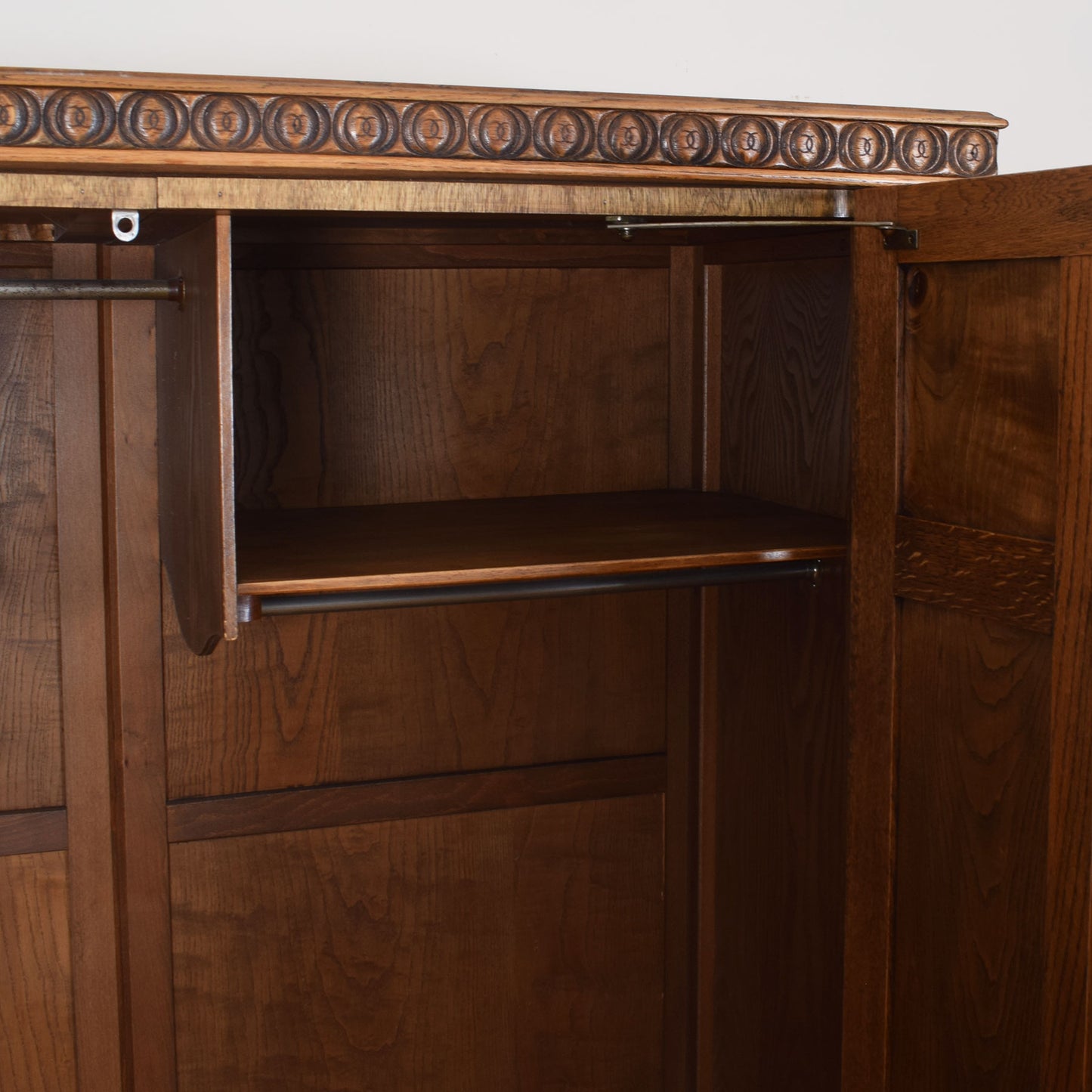 Oak Linenfold Double Wardrobe