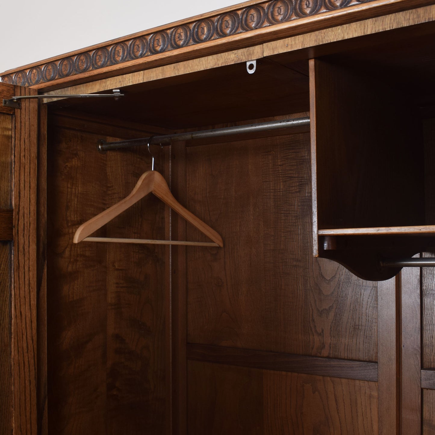 Oak Linenfold Double Wardrobe