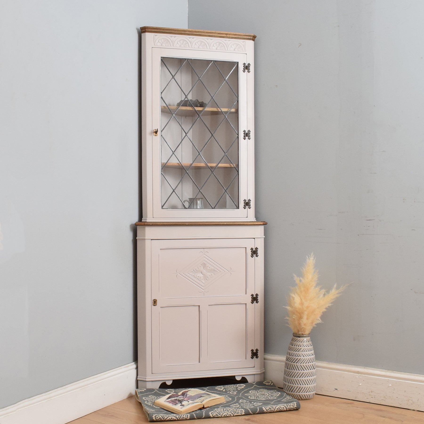 Corner kitchen dresser sales