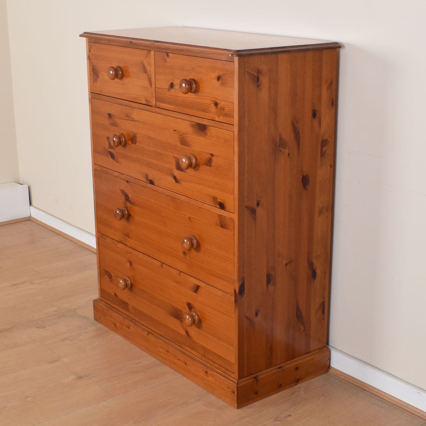 Pine Chest of Drawers