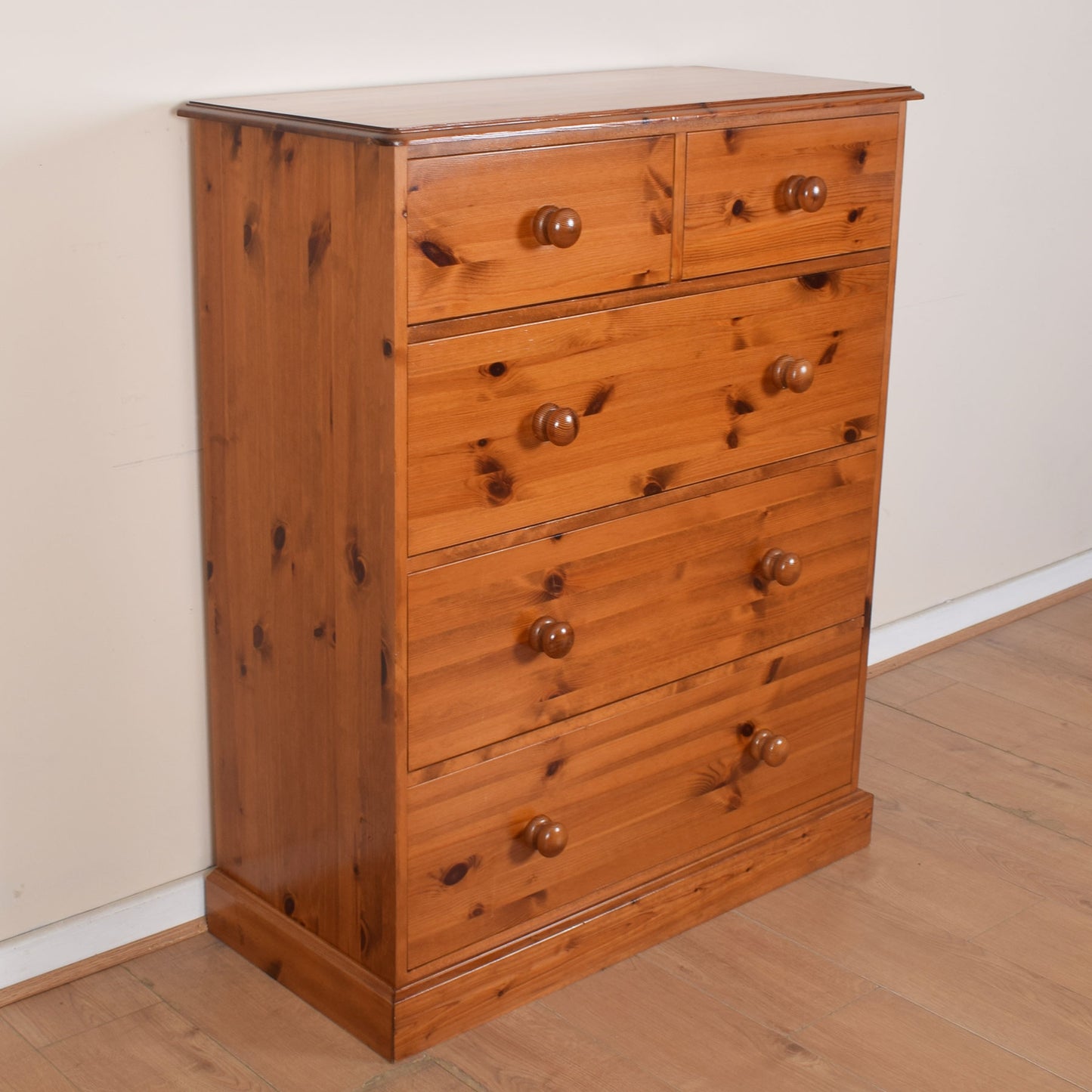 Pine Chest of Drawers