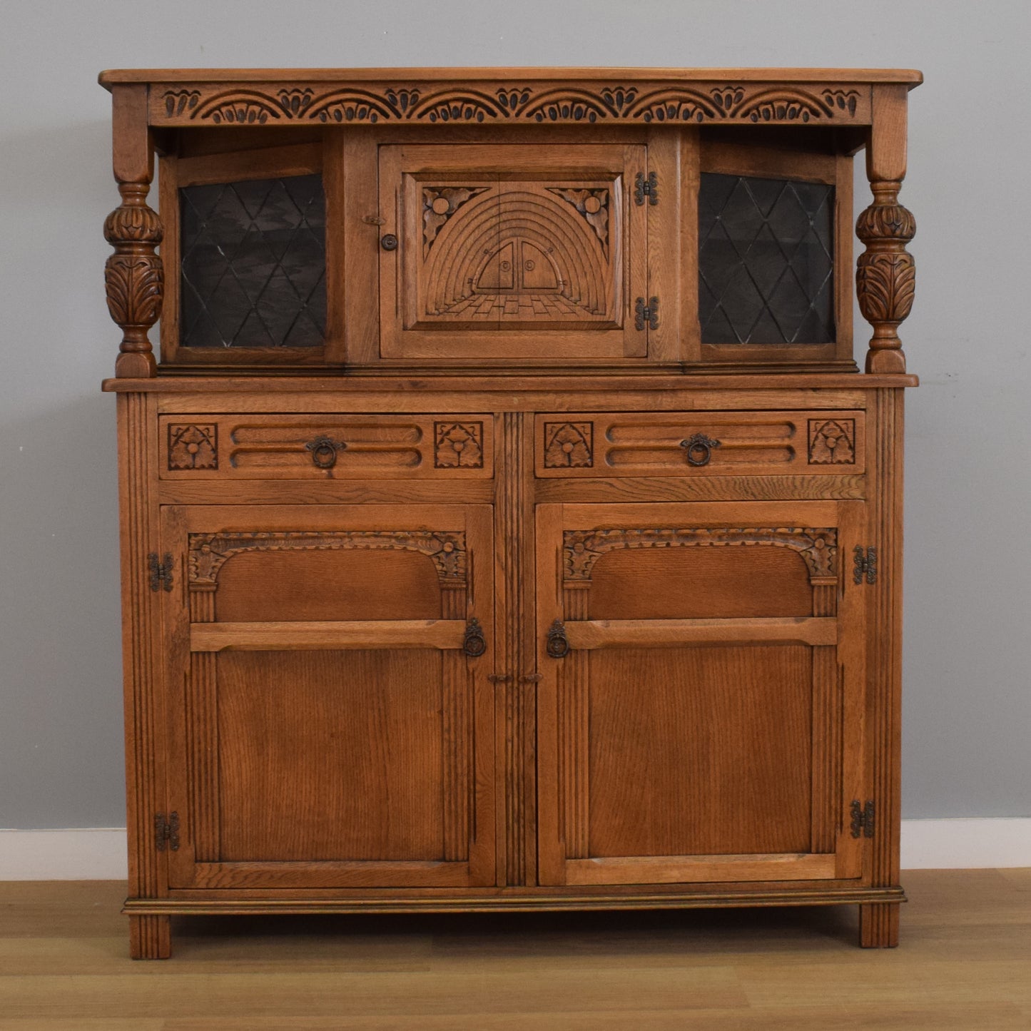 Court Cabinet