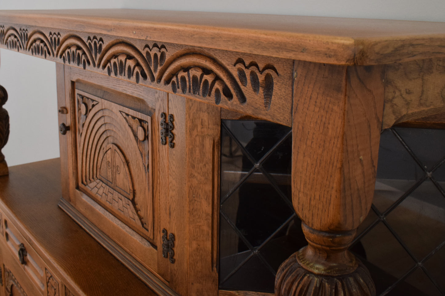 Court Cabinet