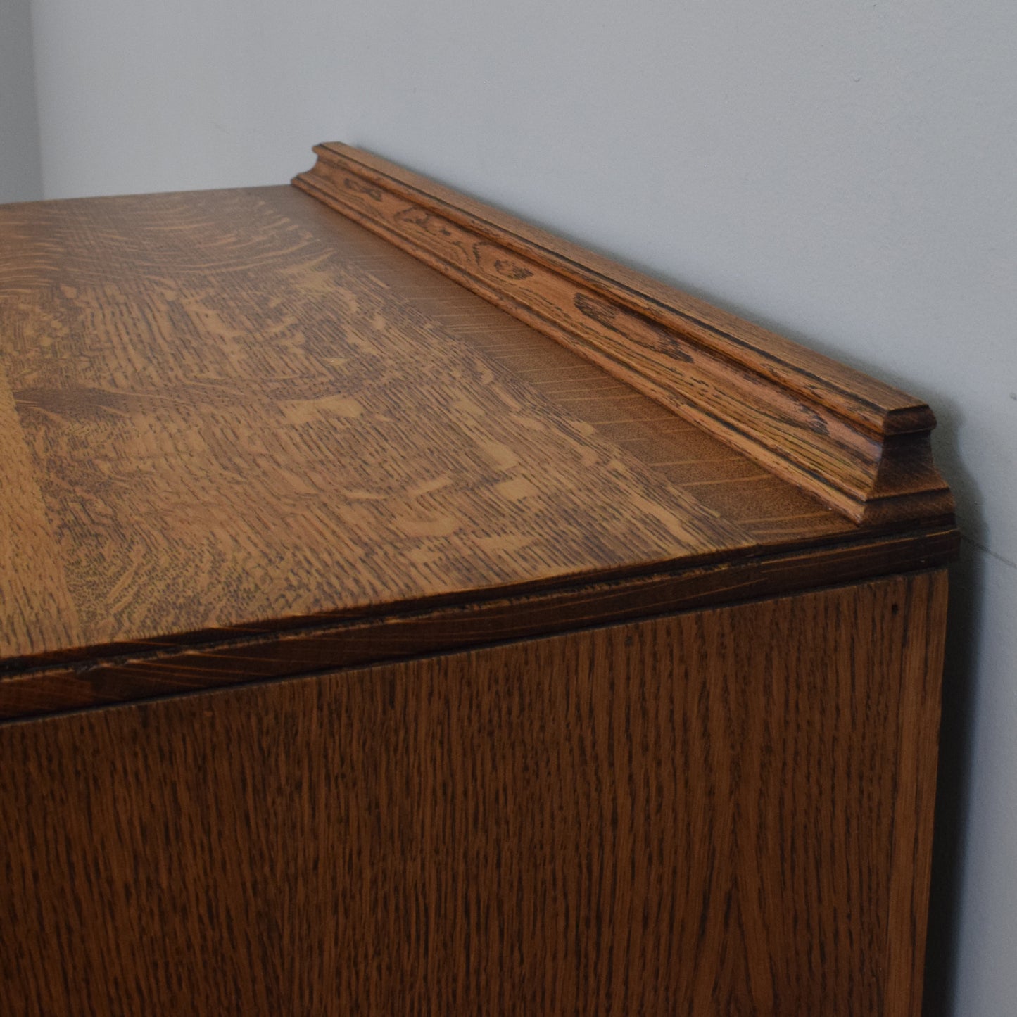Small Oak Chest of Drawers