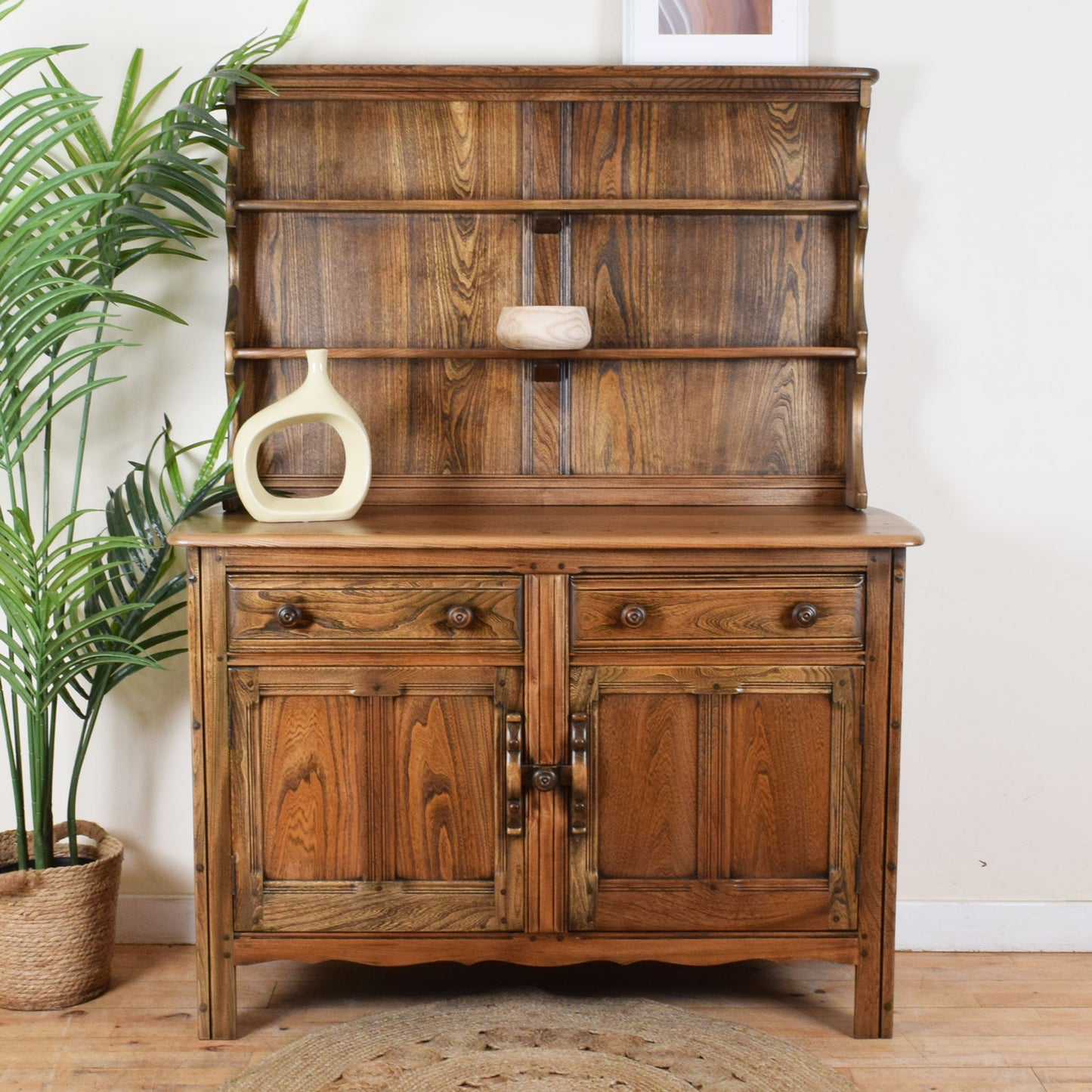 Ercol Dresser