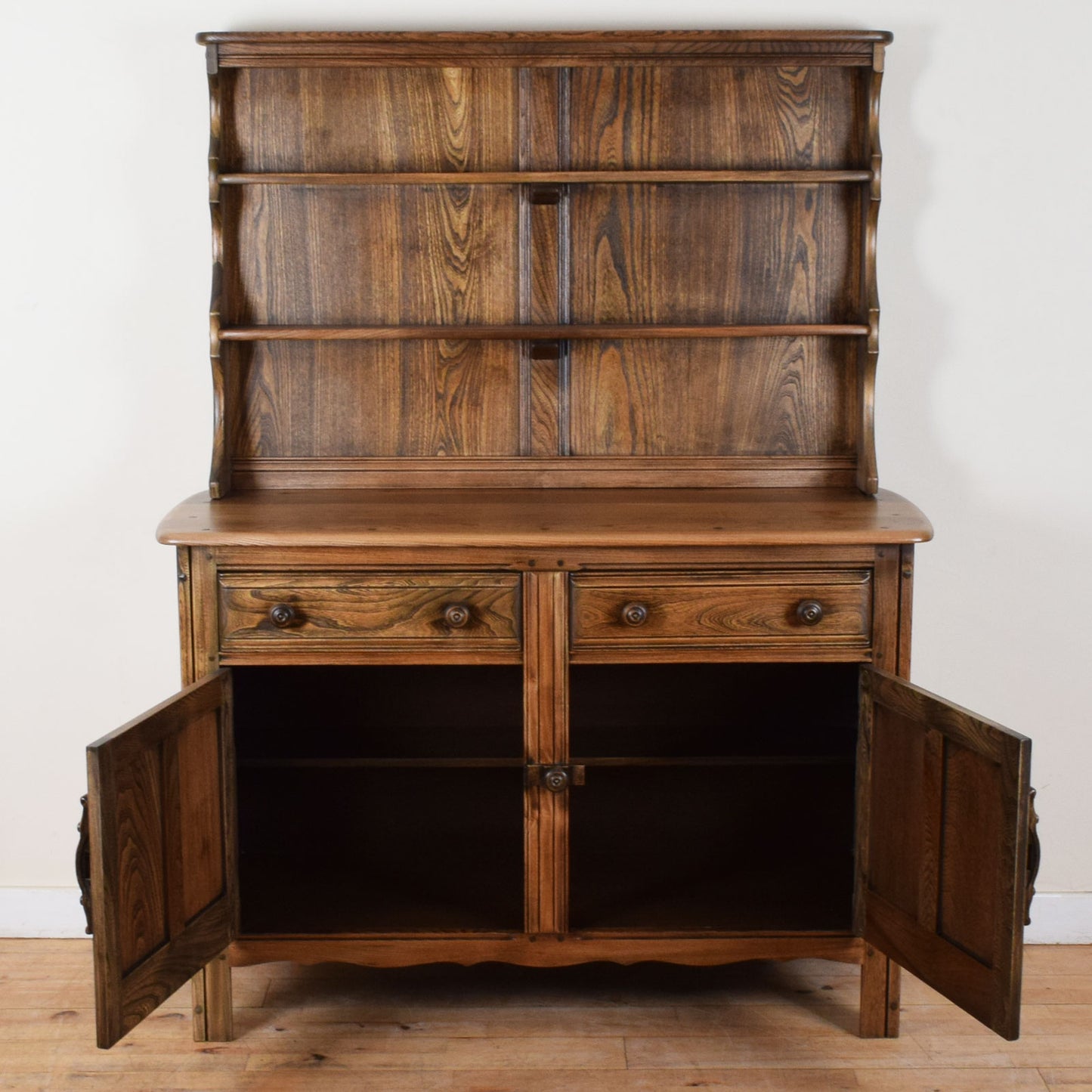 Ercol Dresser