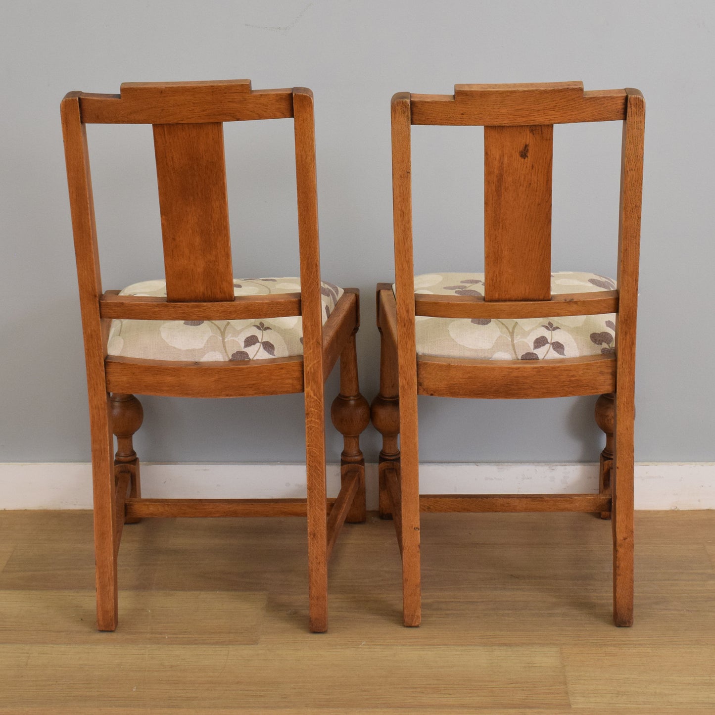 Oak Draw-Leaf Dining Table and Four
